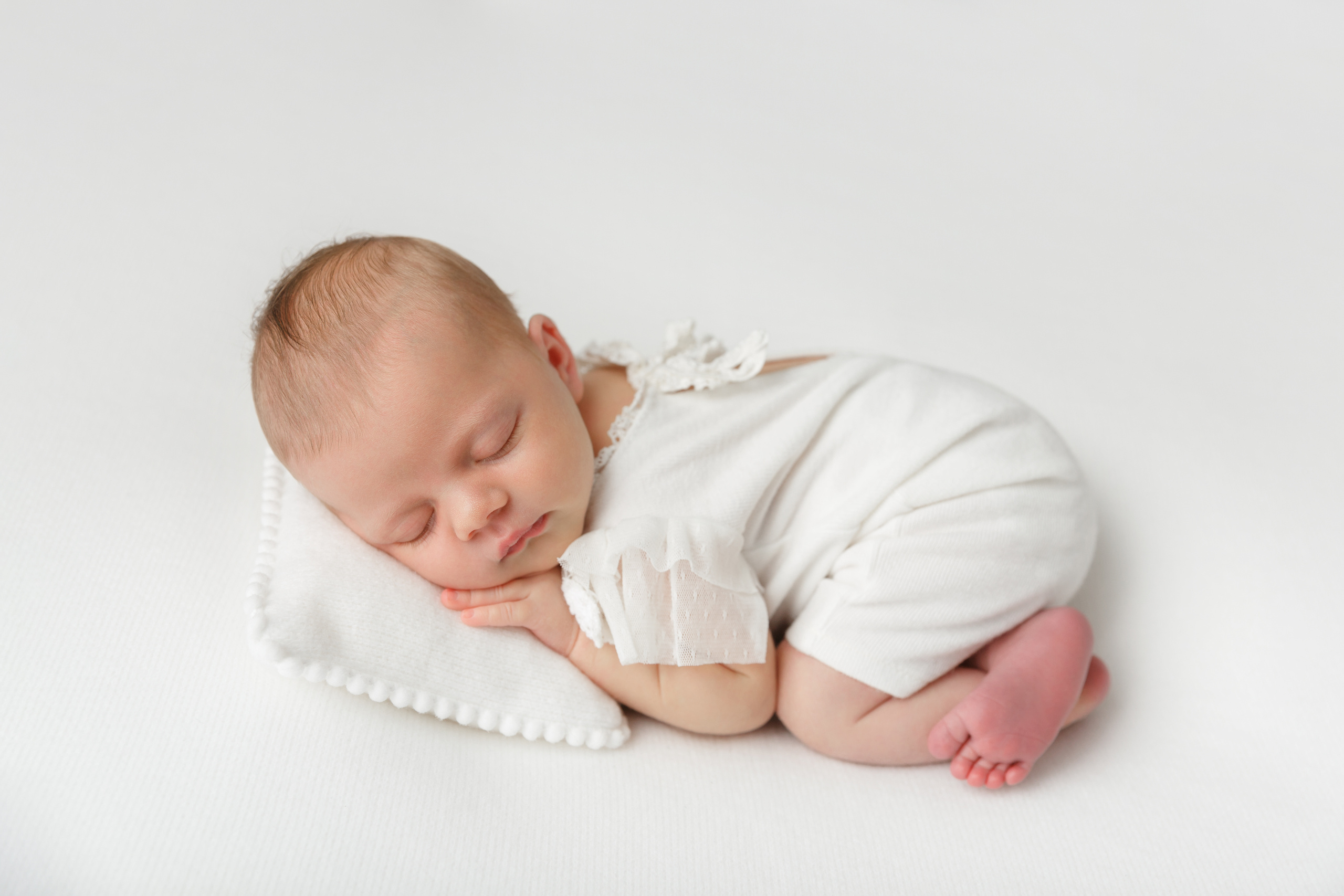 ניובורן הקלאסי. צלמת הריון וניובורן