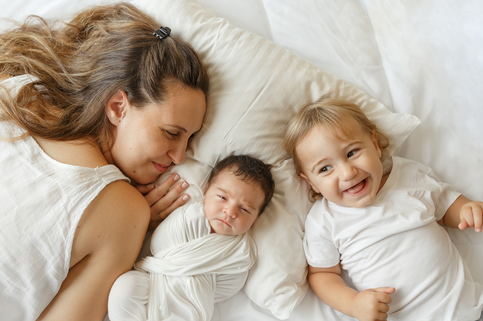 Simple ניובורן. צלמת הריון וניובורן