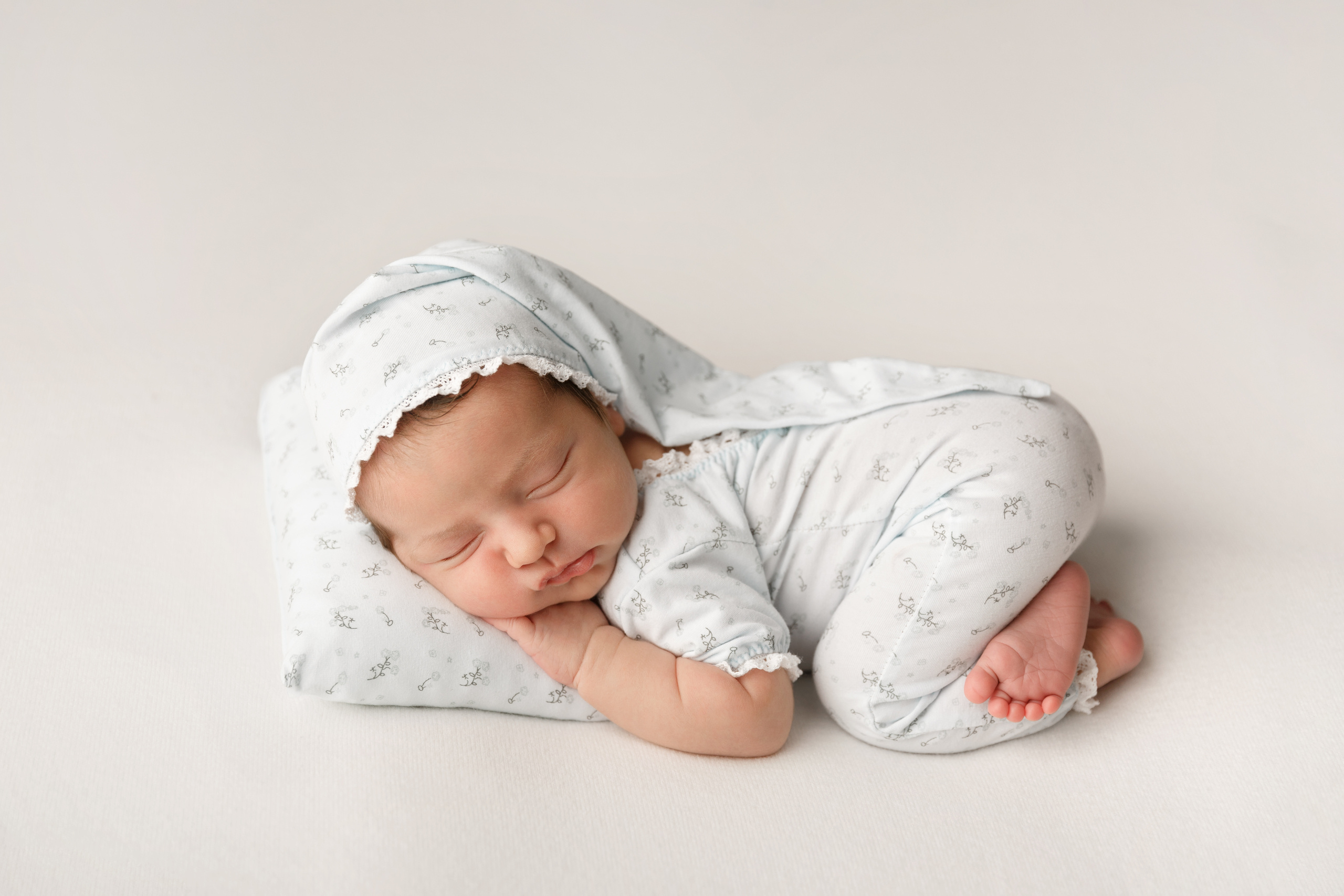 ניובורן הקלאסי. צלמת הריון וניובורן