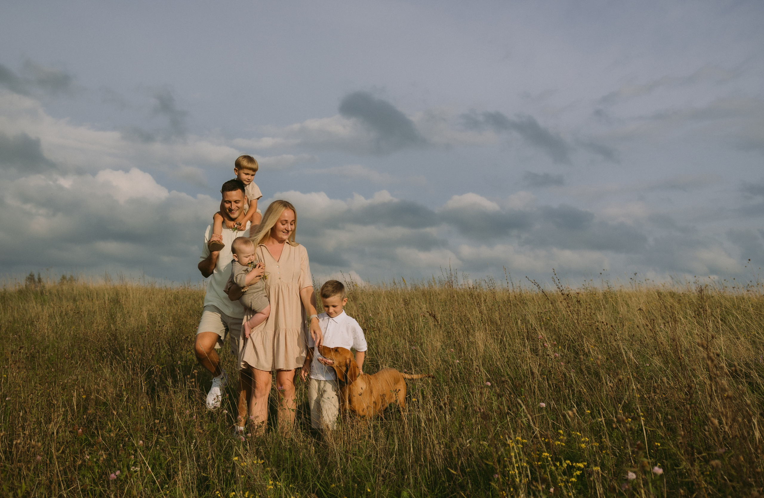 Simonos ir Mariaus šeima | PIEVA. Vestuvių ir šeimų fotografė Lena Bondarenko / belove photo