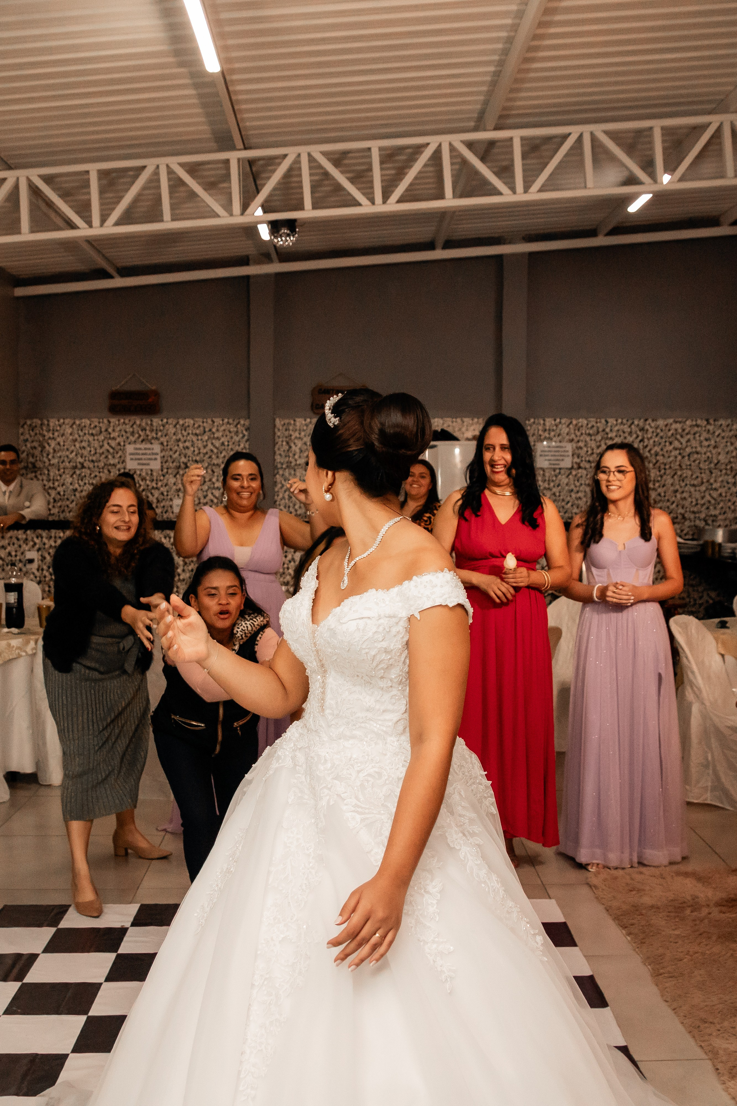 Maysa e Felipe — Making off da Noiva e Recepção. Fotógrafa de casamento e festa infantis em Marilía, São Paulo