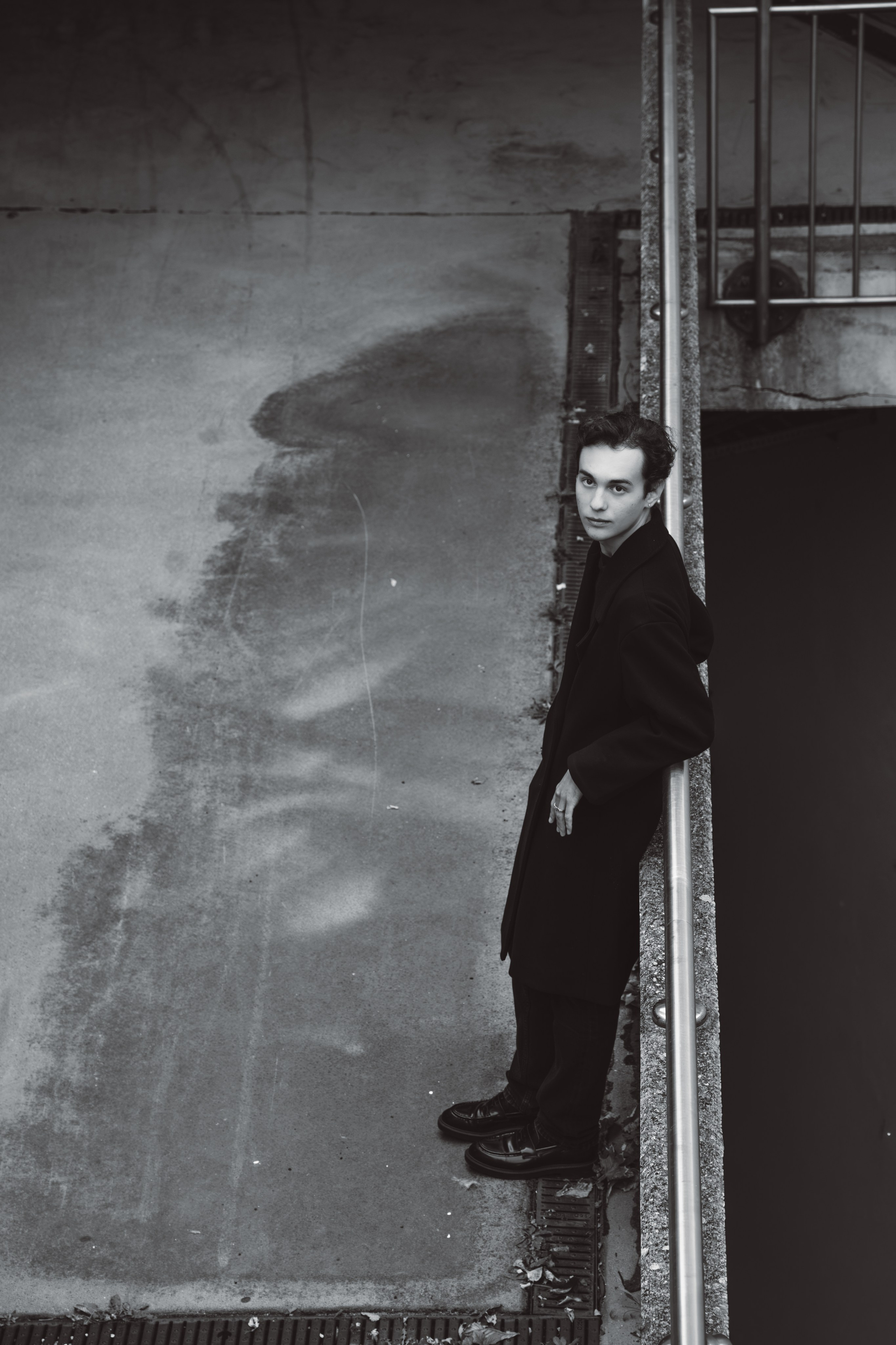 Shapes and shadows. Portrait photographer in Vienna