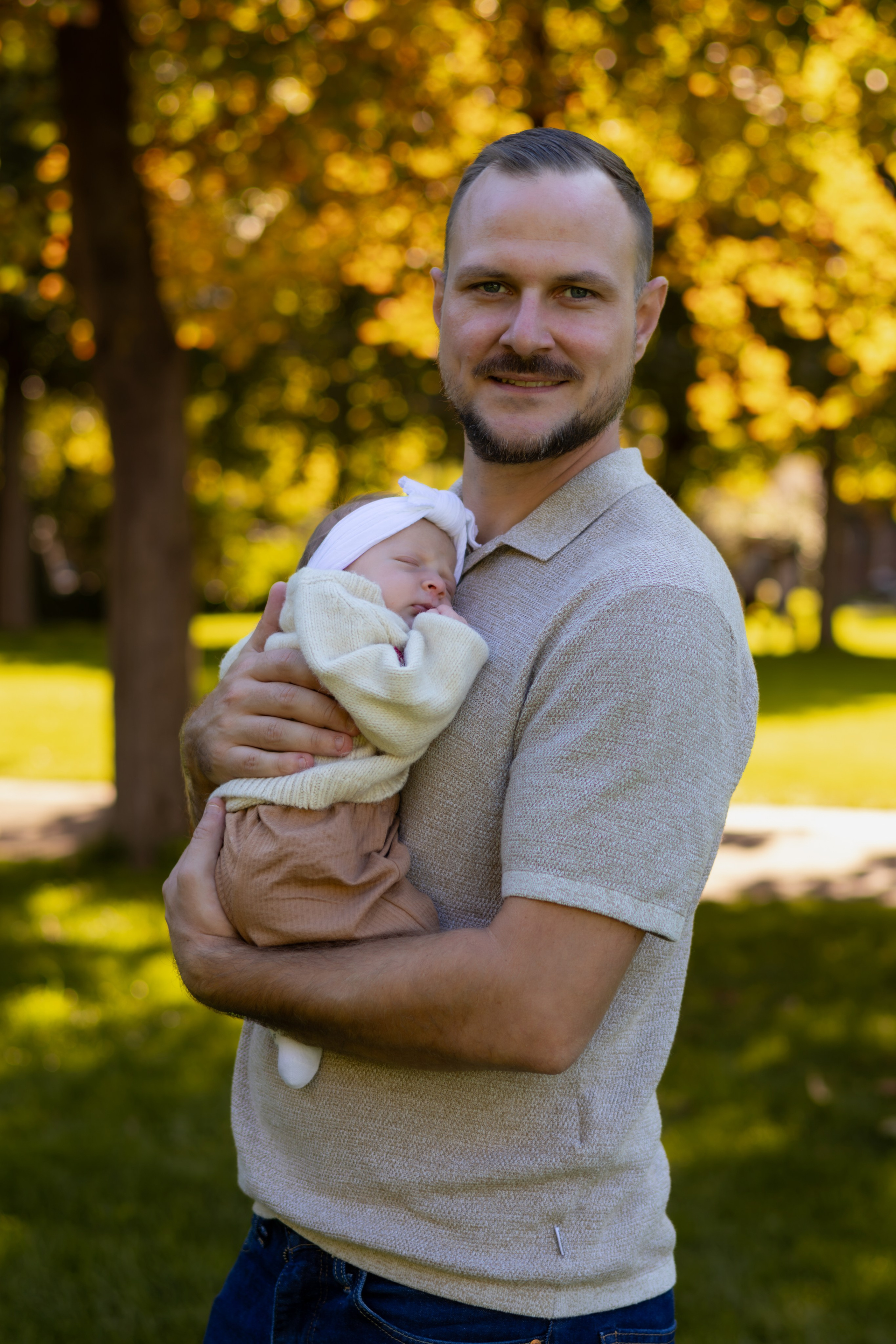 Family afternoon at the park. Portrait photographer in Vienna