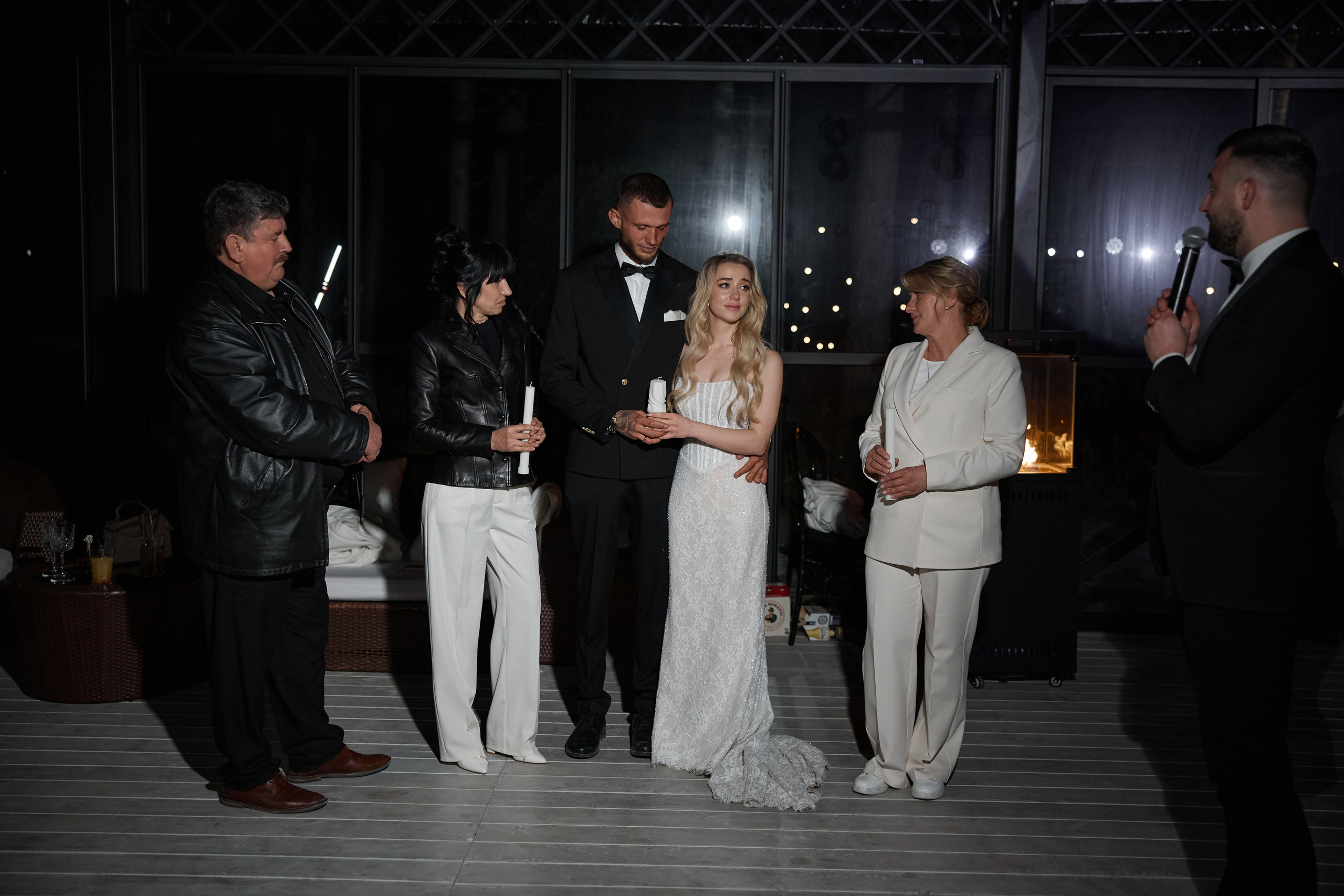 Natalia & Roman. Dworek przy lesie. Fotograf ślubny i rodzinny w Krakowie Yana Klymova