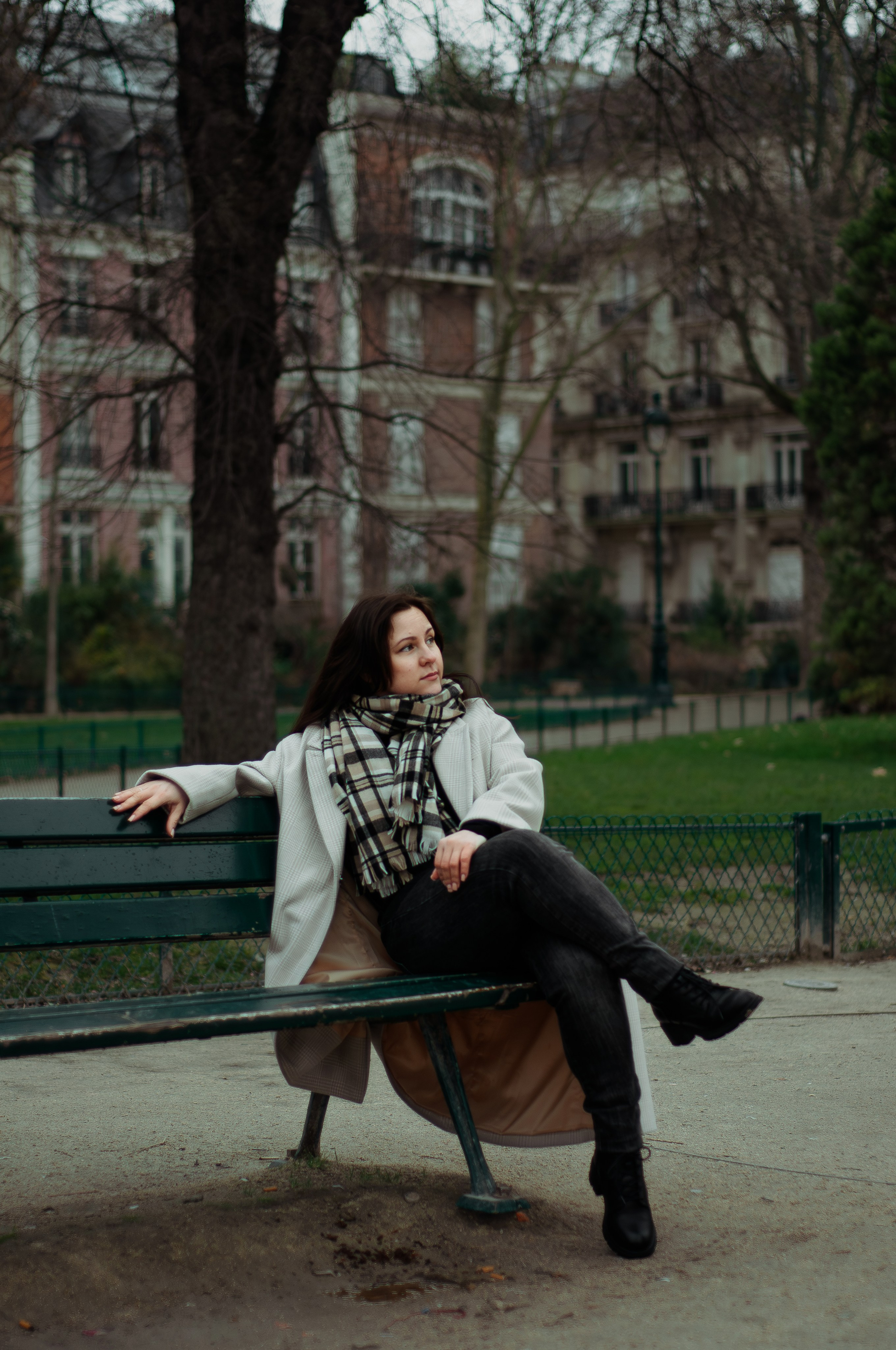 Зимняя фотосессия у Эйфелевой башни. Фотограф в Париже Полина Осипова