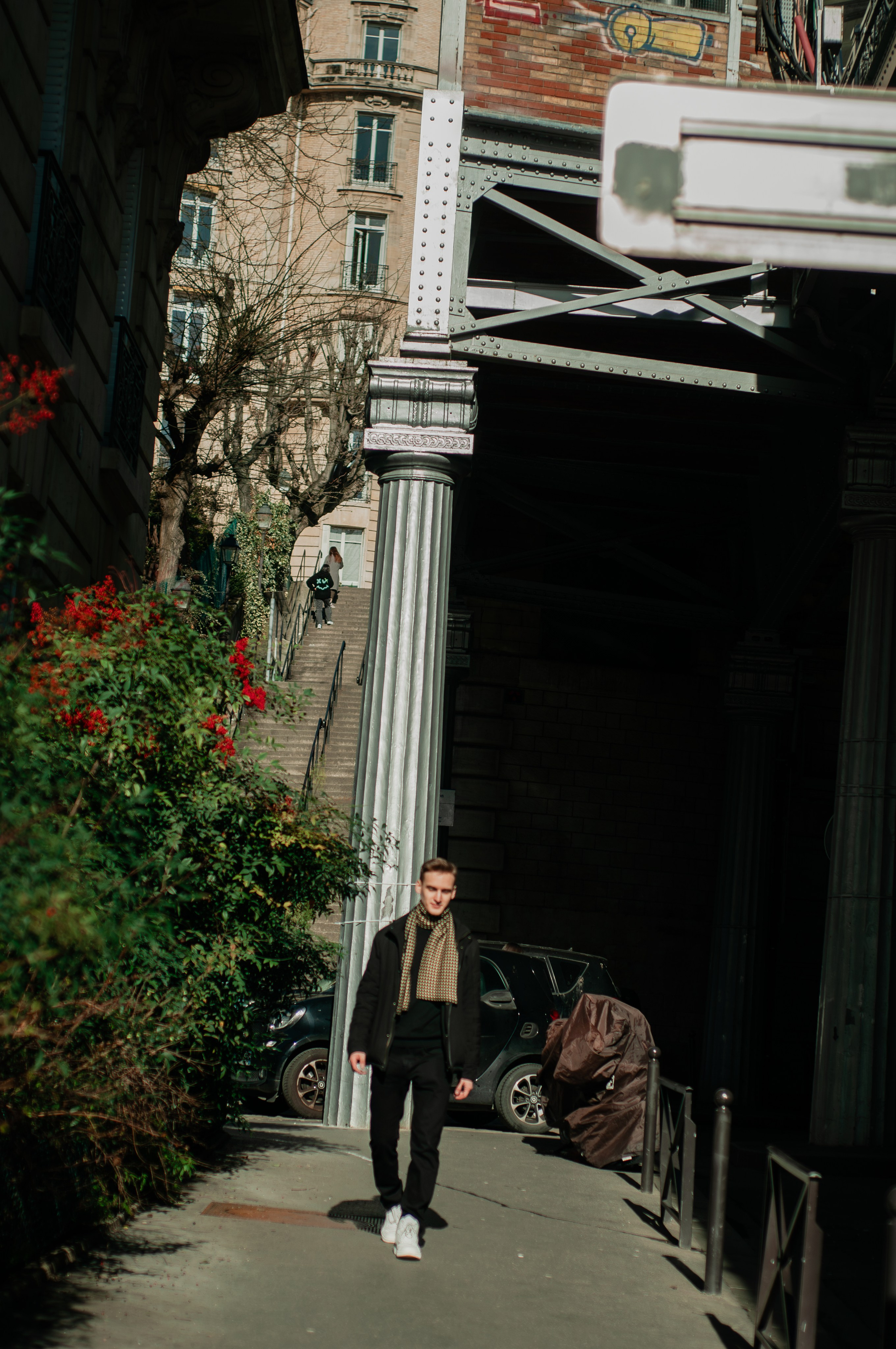 Мужская фотосессия у Эйфелевой башни. Фотограф в Париже Полина Осипова