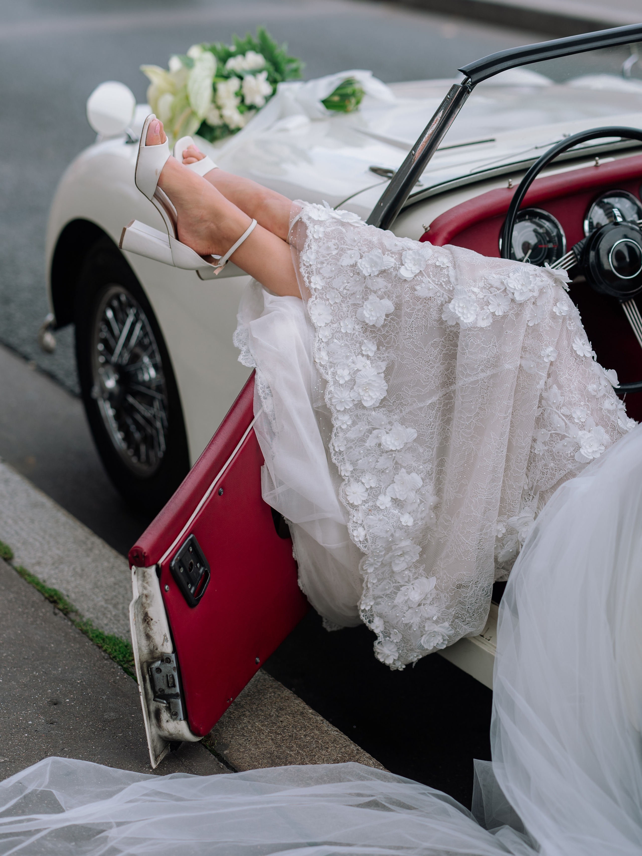 Paris Elopement Photography | Romantic Wedding Photos in Paris