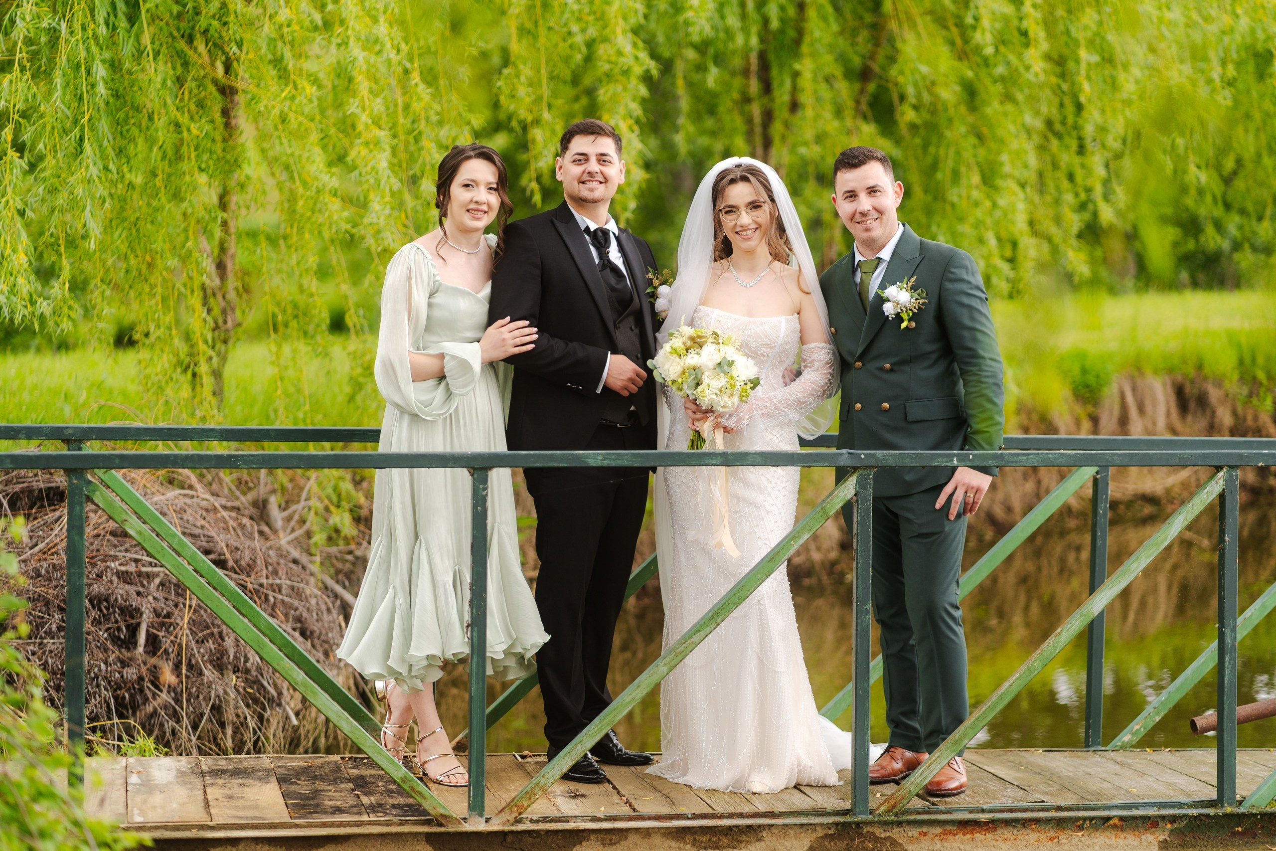 Stefania & Vasi. Ionut Cimpoes FOTOGRAF