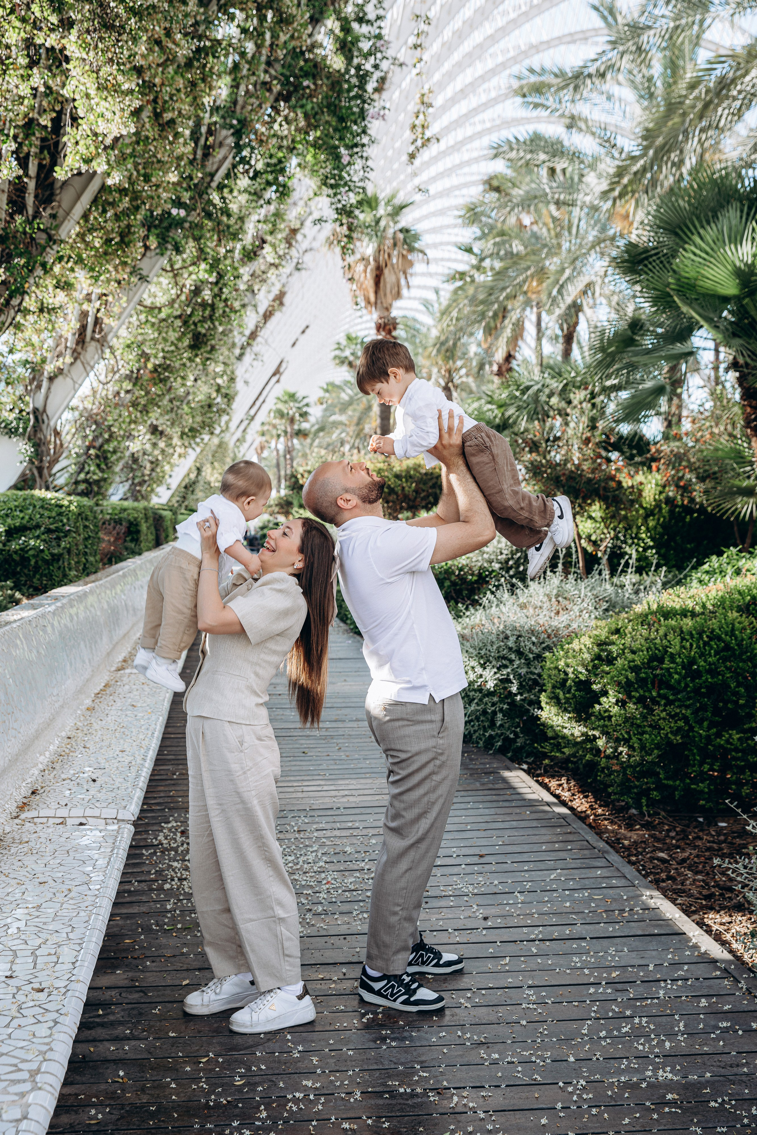 Fotografía Familiar por Julia Gnatenko | Sesiones de Fotos en Valencia, Alicante, Barcelona, España. Julia Gnatenko — Fotógrafa en Valencia, Alicante, Barcelona, España y Europa