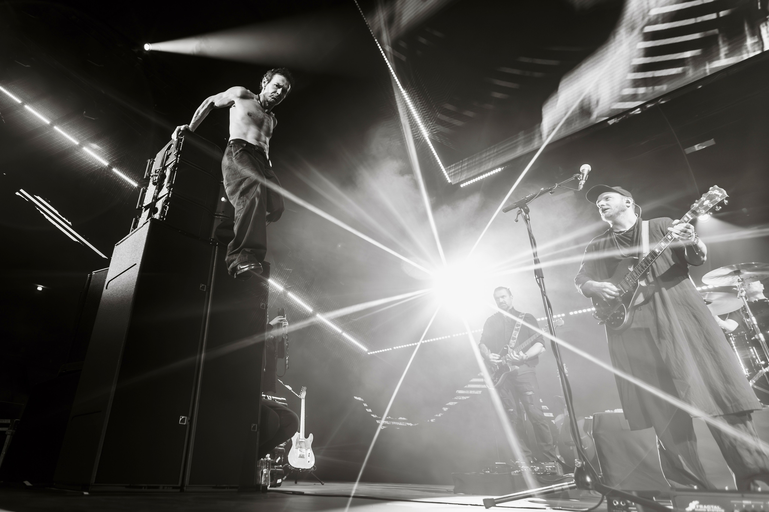 Океан Ельзи. Репортажний фотограф/анімаліст КИЇВ