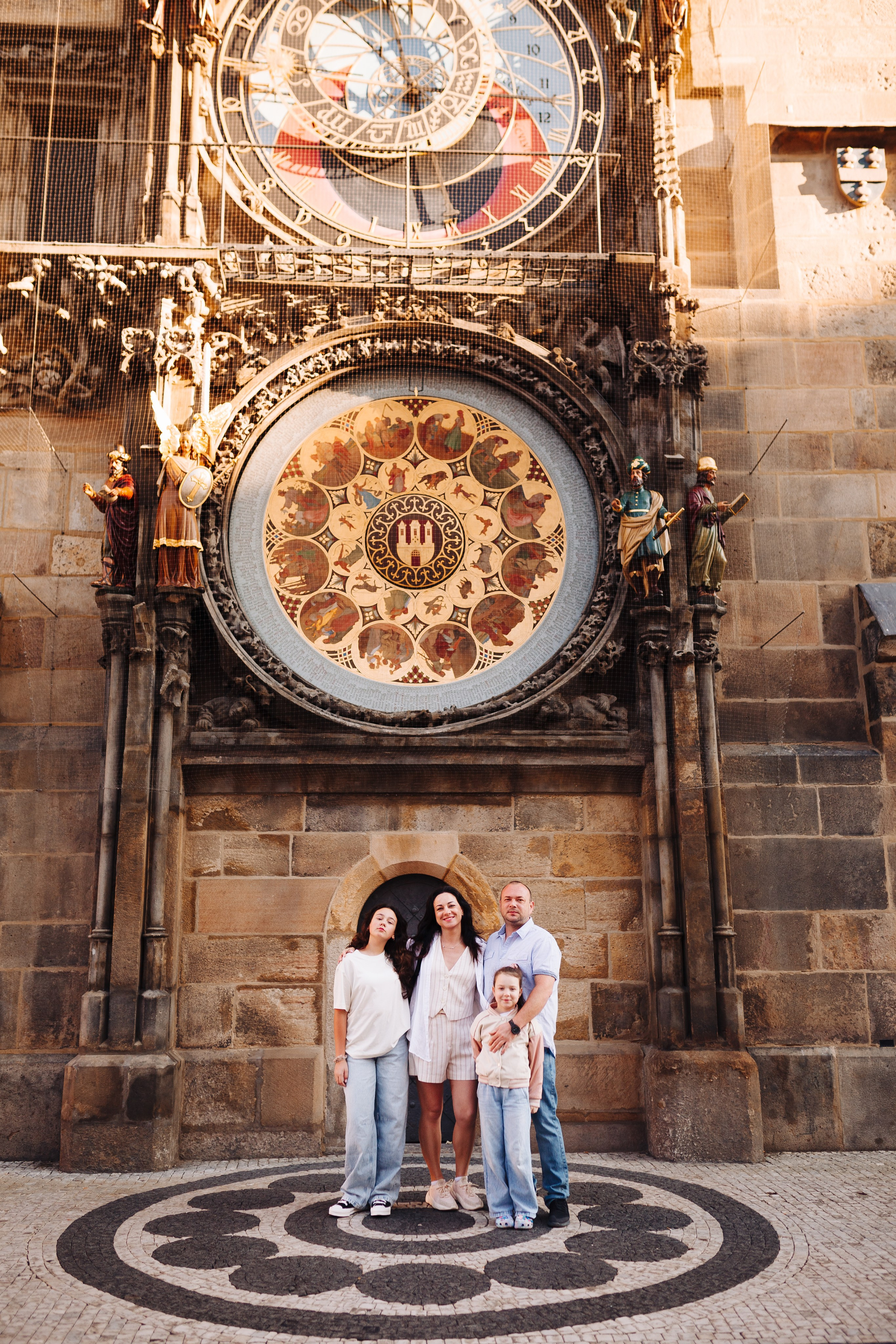 Alina, Alexey, Valeria & Nikol. Photographer in Prague for tourists