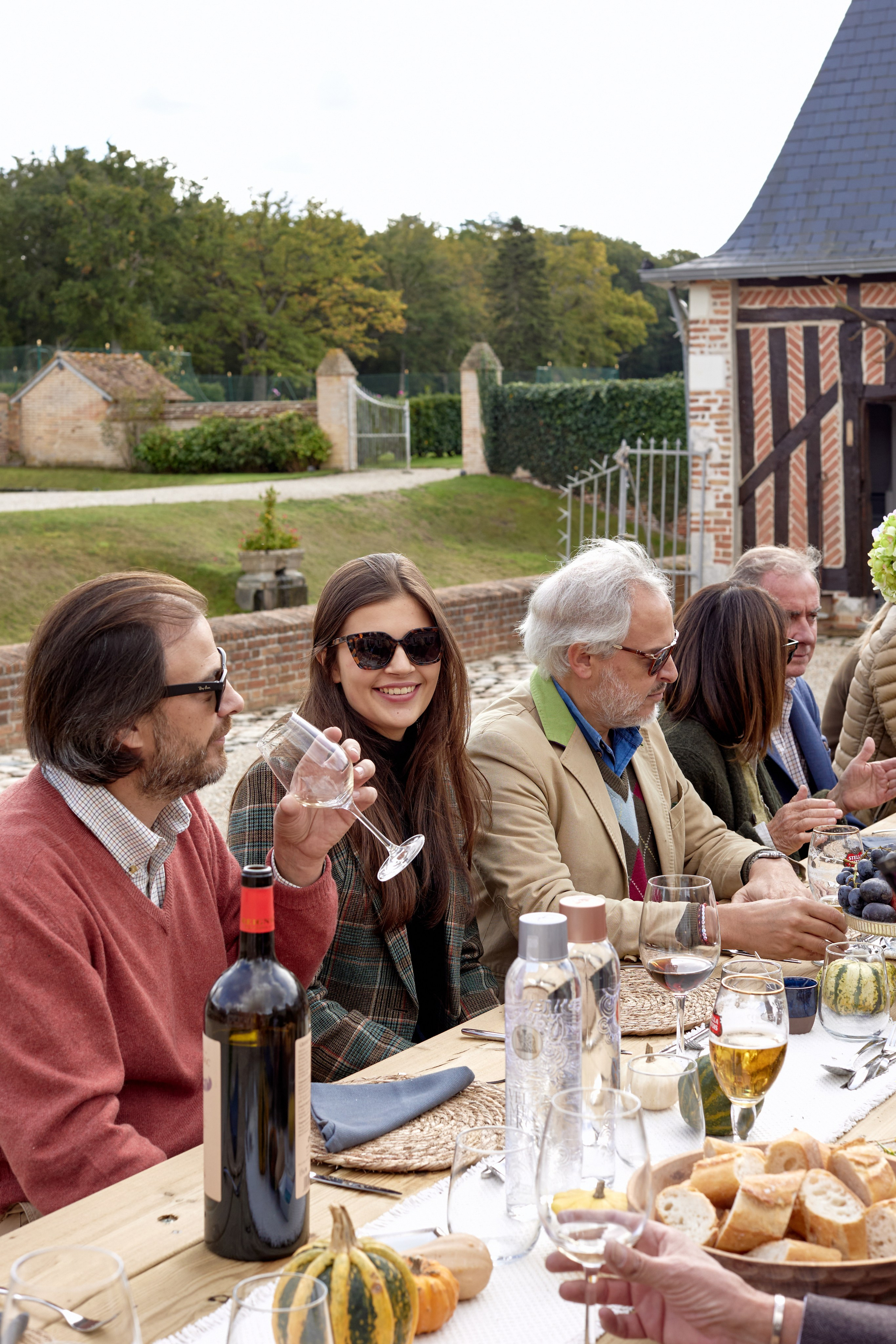 Hunting in France. Amazing photo session at a time convenient for you. Y