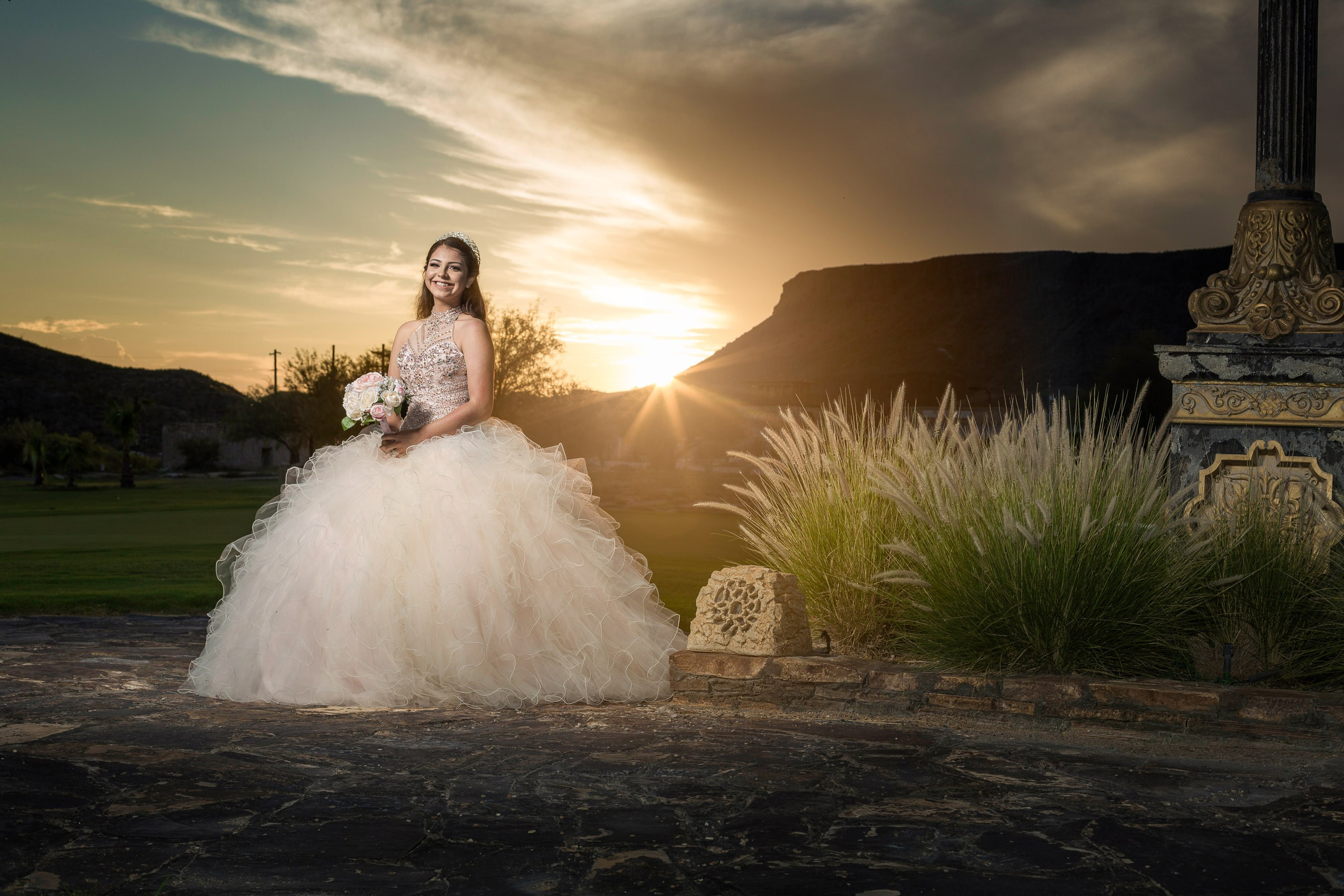 Quinceañeras. Professional Photographer in Chihuahua, Mexico — Alex Mendoza