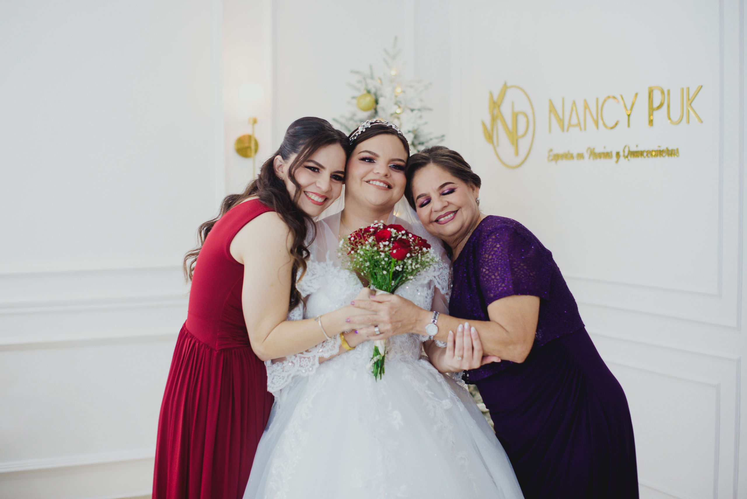 Servicio de boda religiosa. Fotógrafo "dD" Didier Dzul