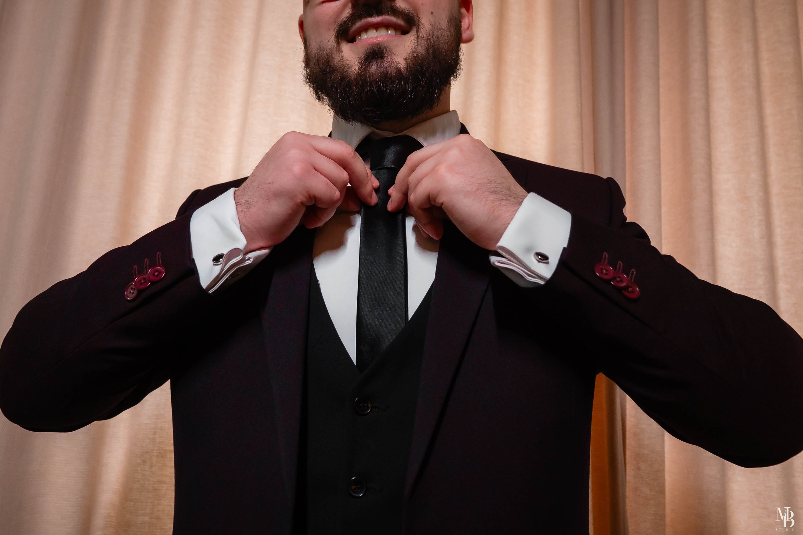 Constantin și Cătălina. MBT STUDIO