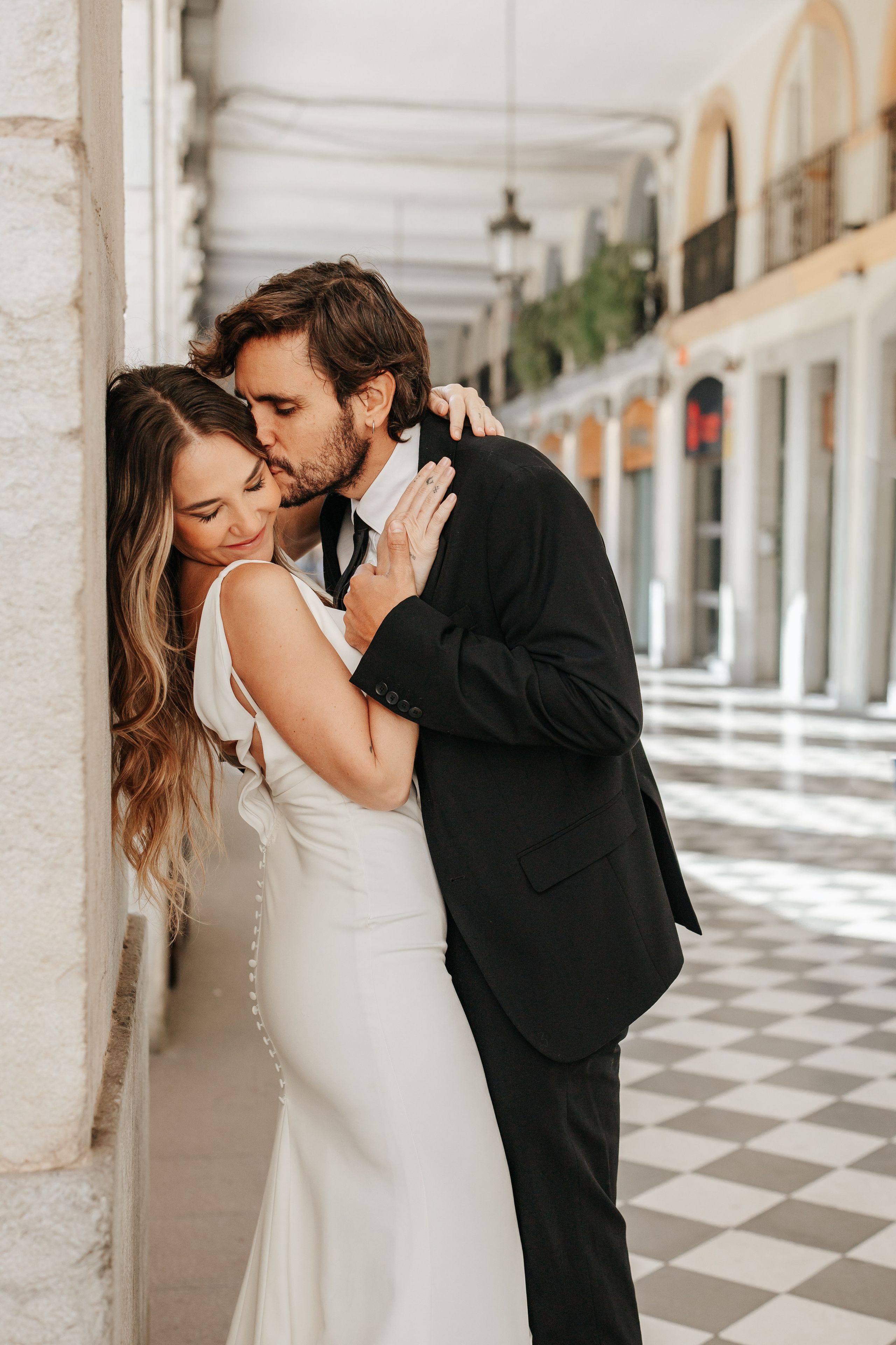 Barbara+Carlos, Girona, Love story. Wedding photographer in Catalonia