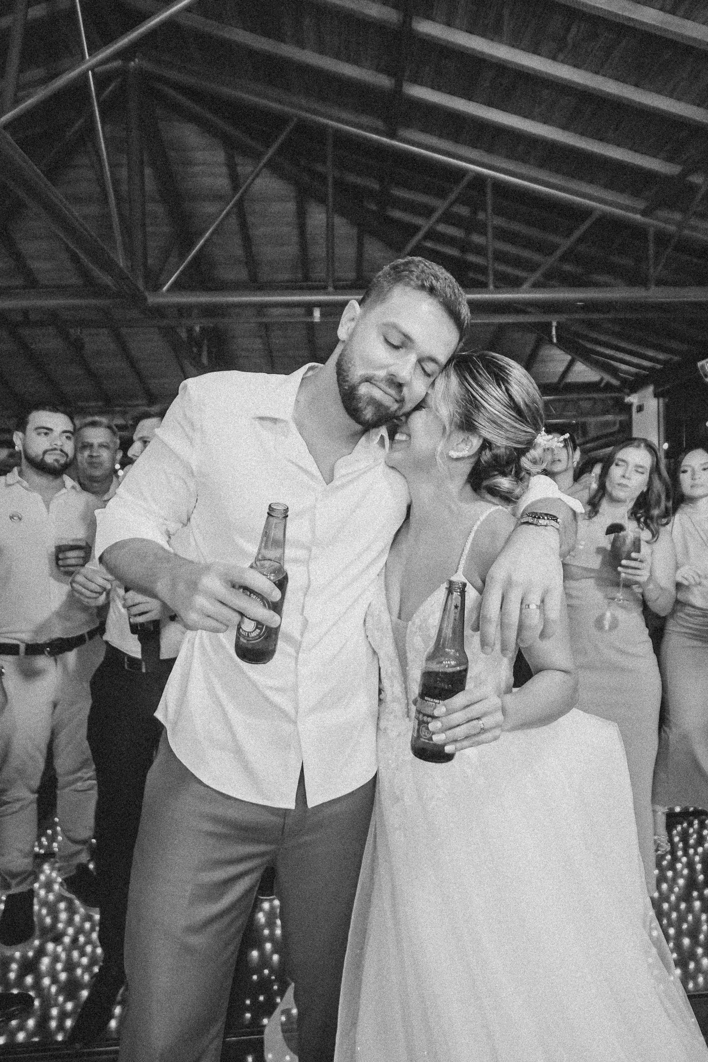 História de Aline & Gabriel. O Casal Dos Noivos