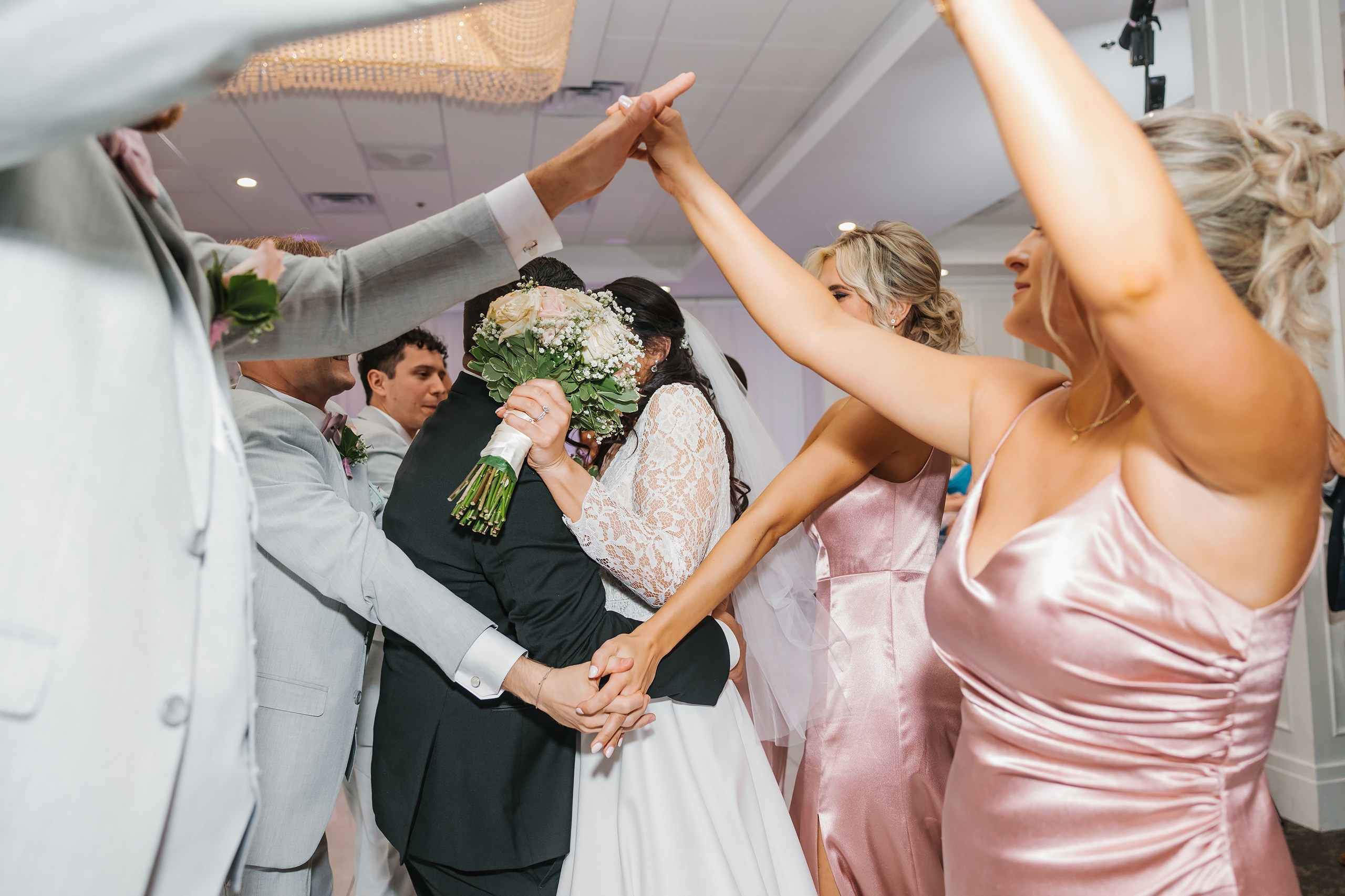 31.08.2024 Wedding. Wedding family event photographer in Chicago Nick Yushevich