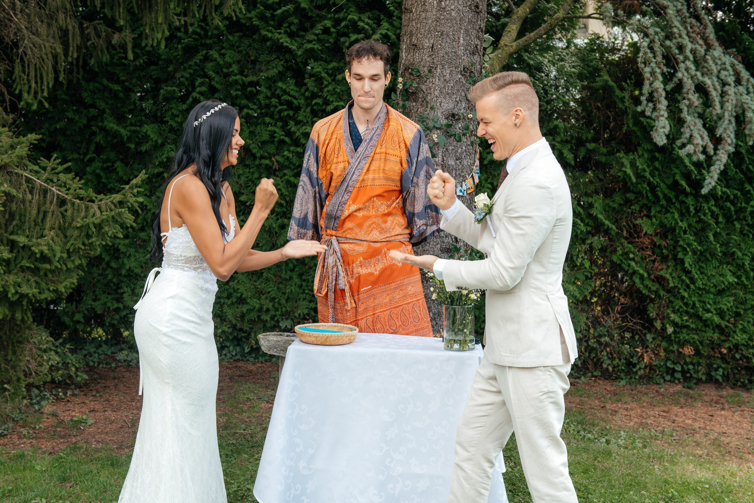 KAIANE & BENJAMIN Meilen, Switzerland. I am Elena Altendorfer. Wedding photographer in Zurich and Switzerland