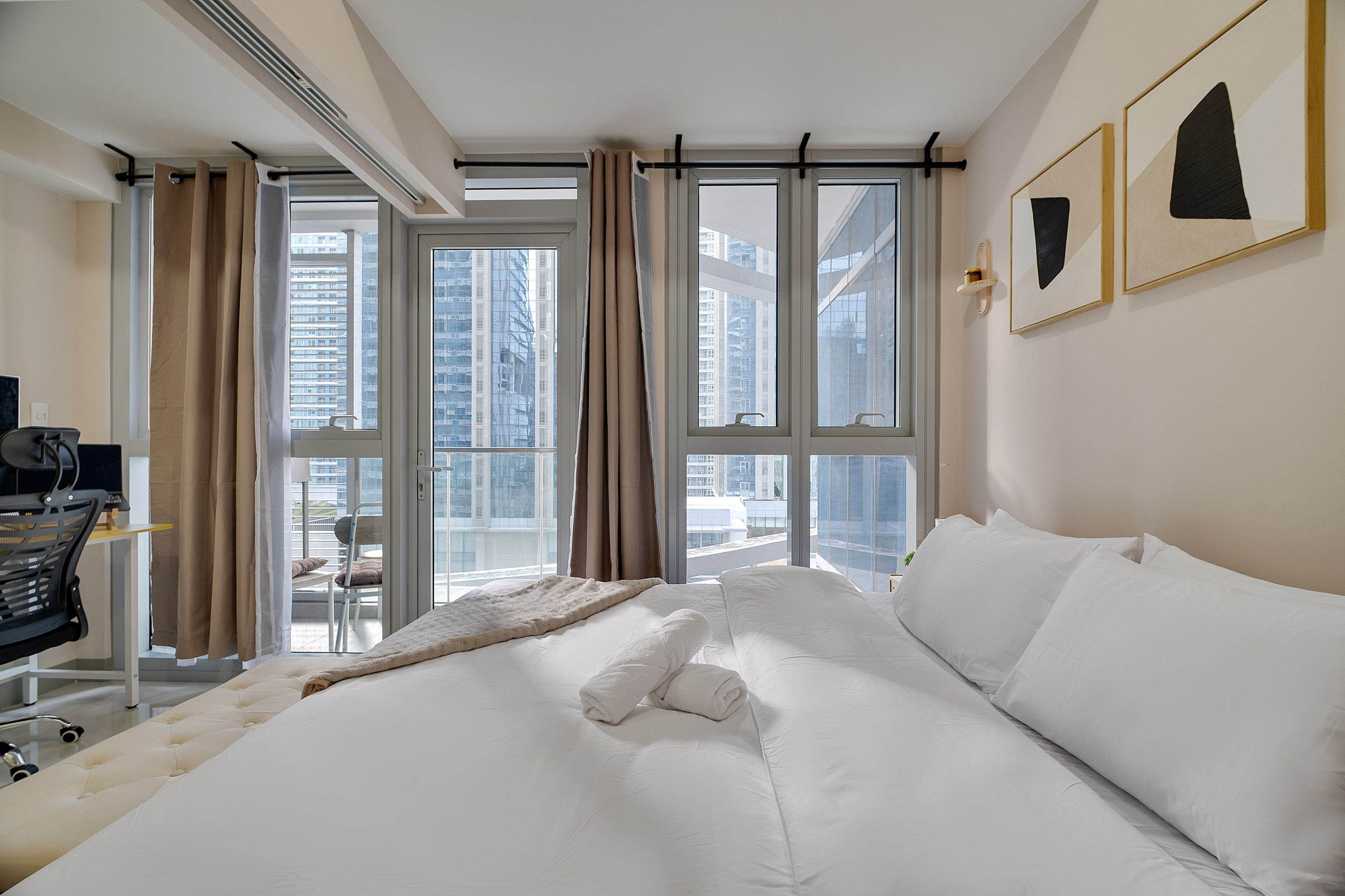 UPTOWN PARKSUITESS TOWER II. Interior & Architectural Photographer Philippines | Argen Carlo Camaclang