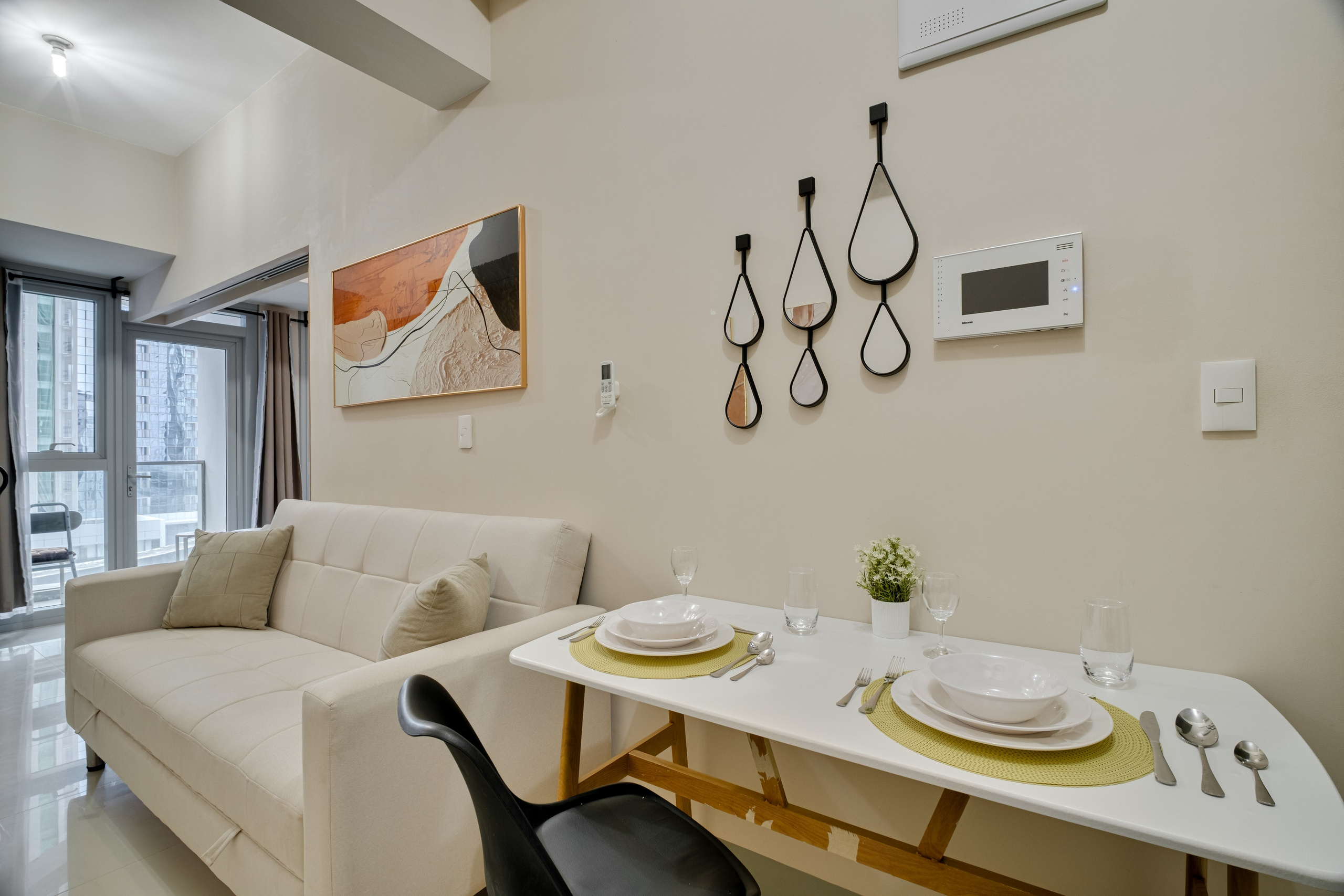 UPTOWN PARKSUITESS TOWER II. Interior & Architectural Photographer Philippines | Argen Carlo Camaclang