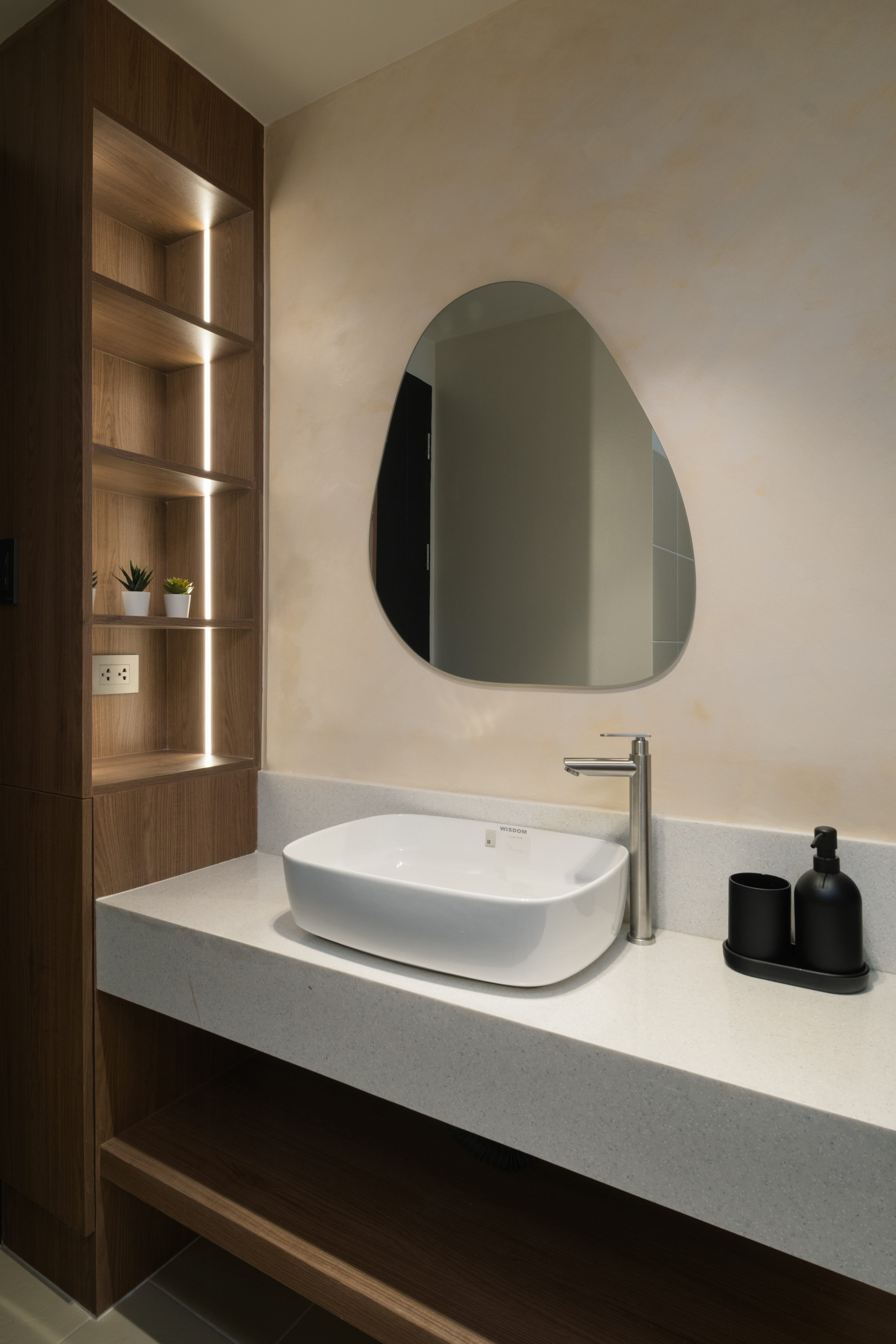 Allegra Garden Place // Arquiza Design Studio. Interior & Architectural Photographer Philippines | Argen Carlo Camaclang