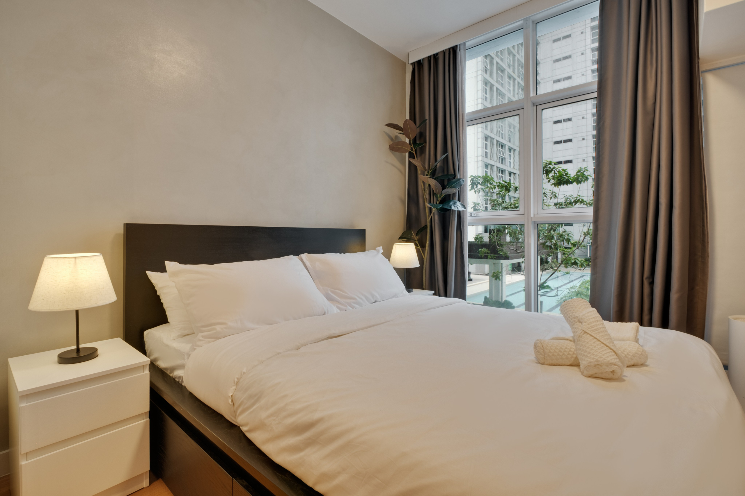 LINEAR MAKATI // AIRBNB. Interior & Architectural Photographer Philippines | Argen Carlo Camaclang