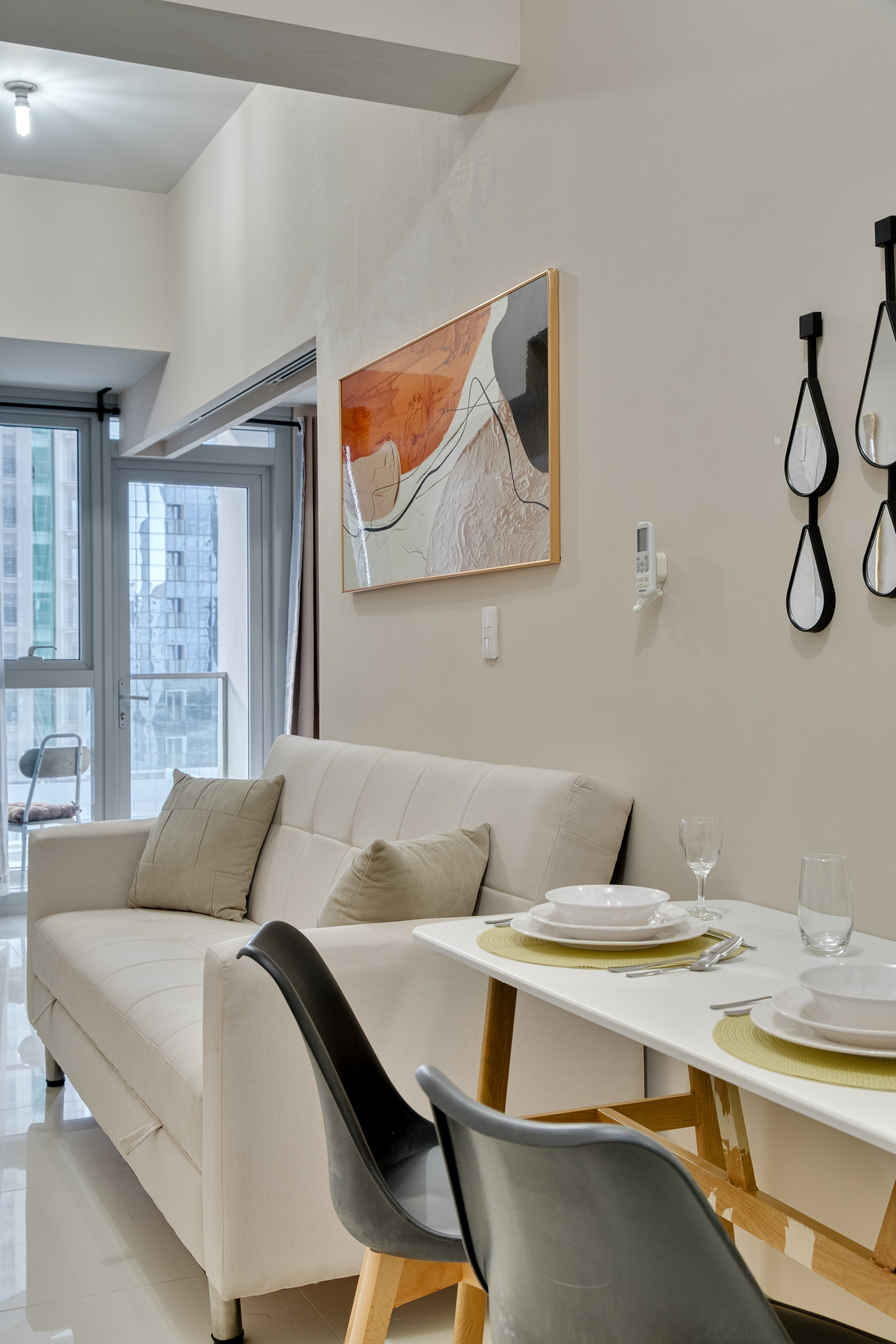 UPTOWN PARKSUITESS TOWER II. Interior & Architectural Photographer Philippines | Argen Carlo Camaclang