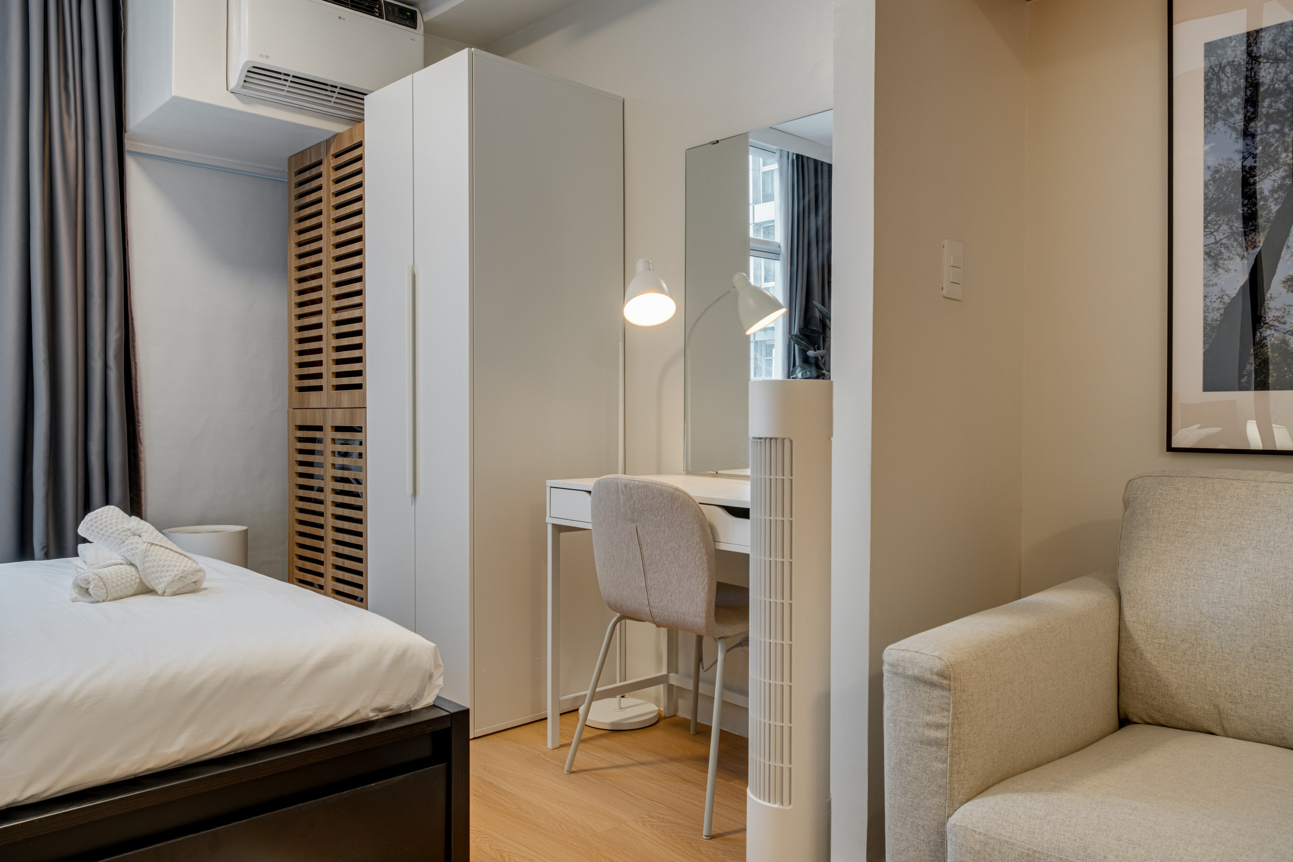 LINEAR MAKATI // AIRBNB. Interior & Architectural Photographer Philippines | Argen Carlo Camaclang