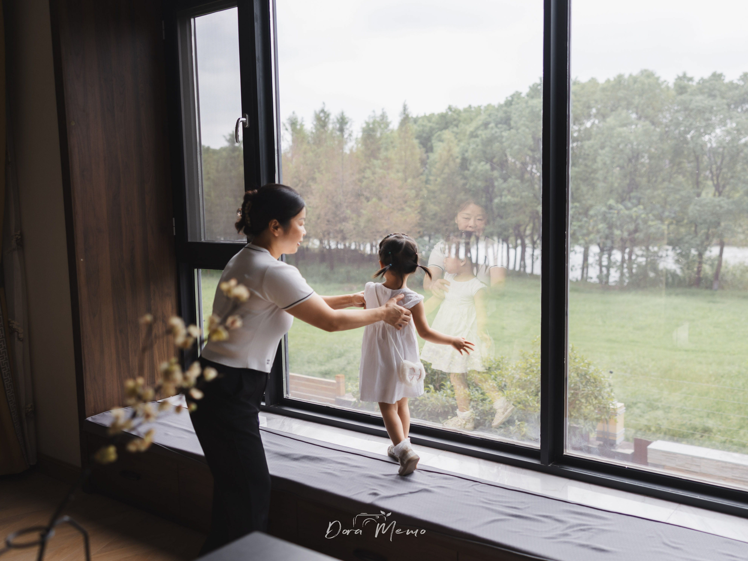 Shanghai Family Photographer — A Documentary Family Session Before Moving Abroad