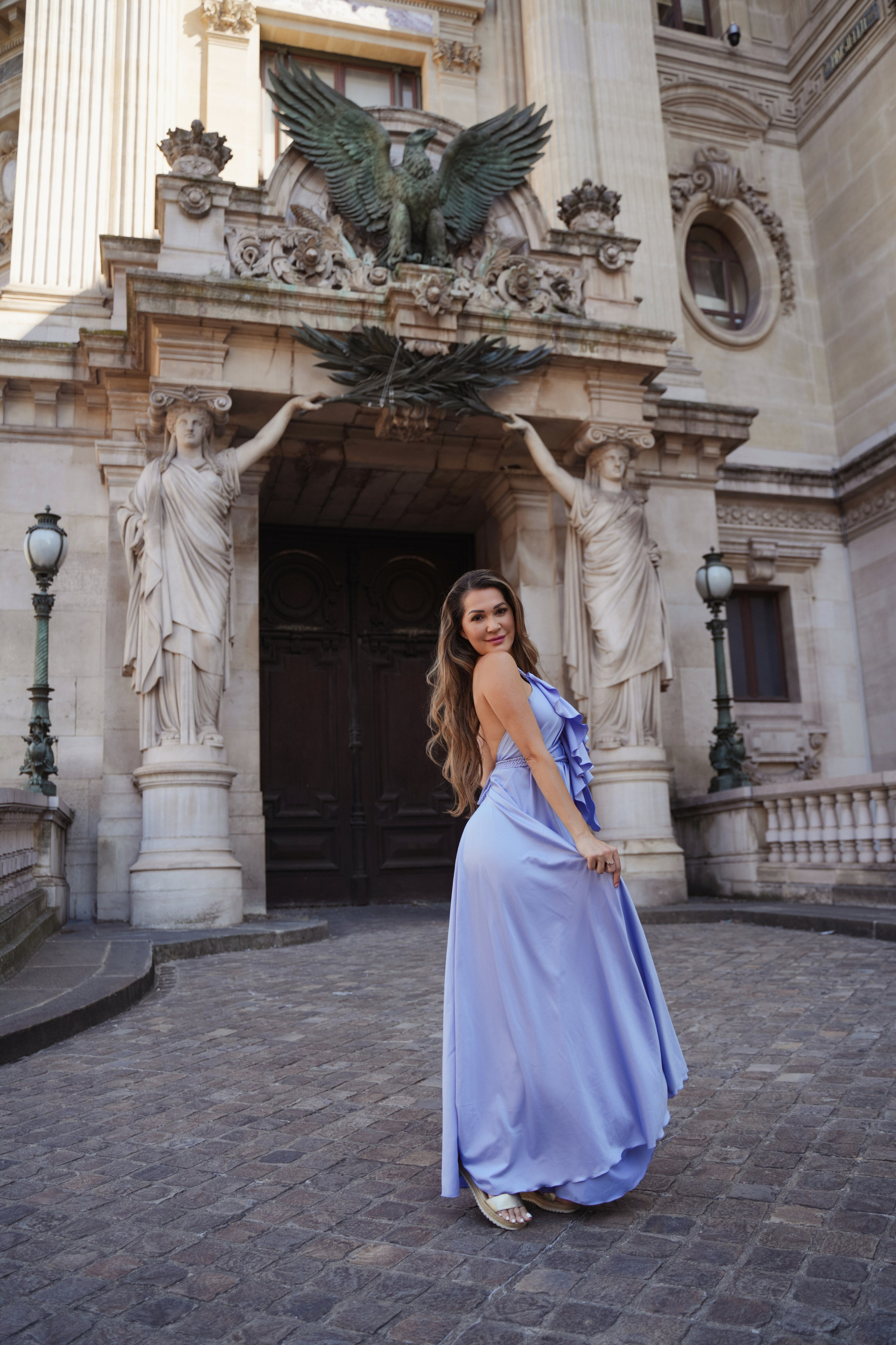 Philippa (2.5 hours). Photographer in Paris|Solo and groups, portraits & content, couples photo-shoot in Paris at the best locations