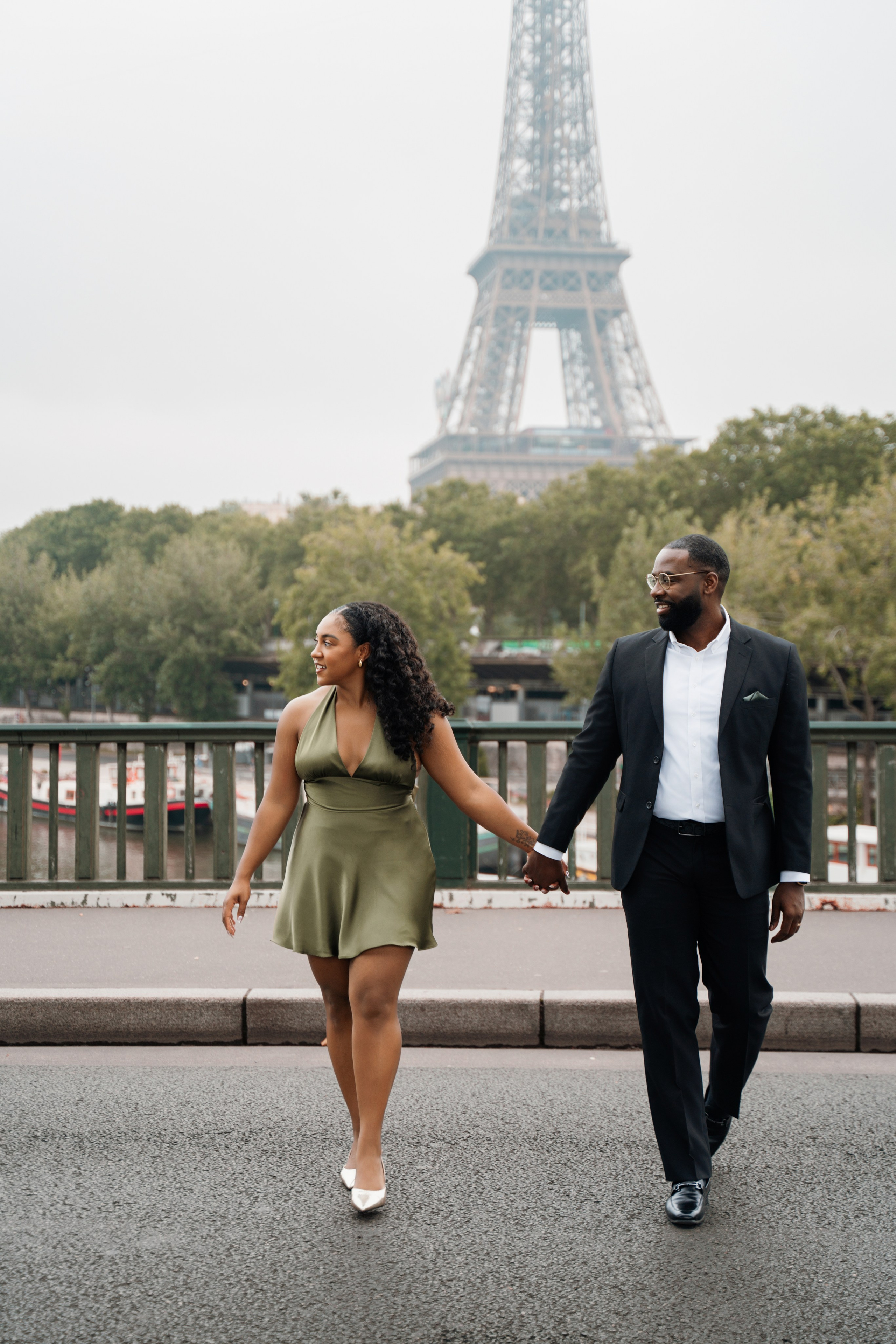 Couple shooting. Photographer in Paris Yulia Shkadina | Couples, engagement, pre-wedding, individual photo-shoots in Paris at the best locations