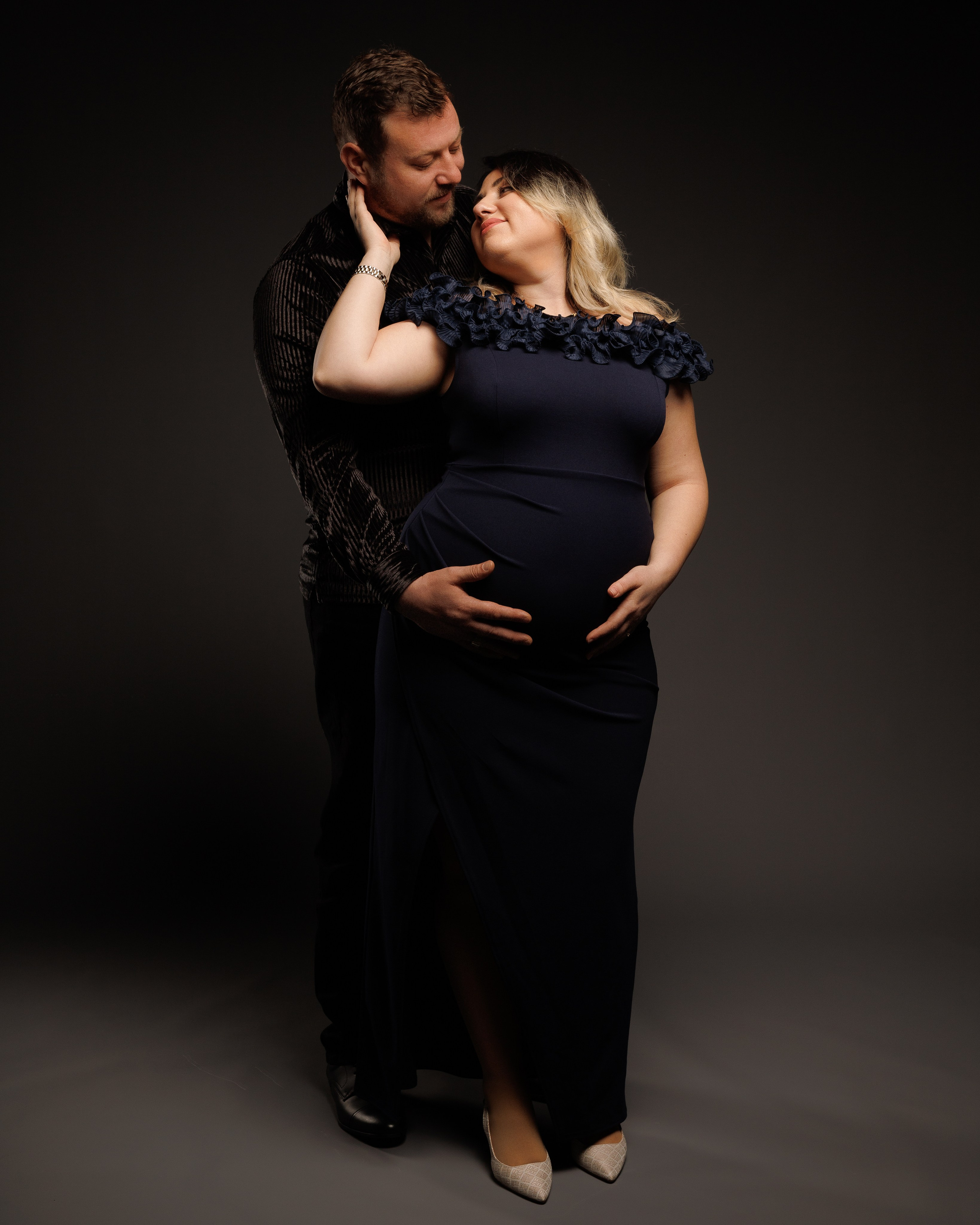 Maternity. Https://valeriubriciuc.com/