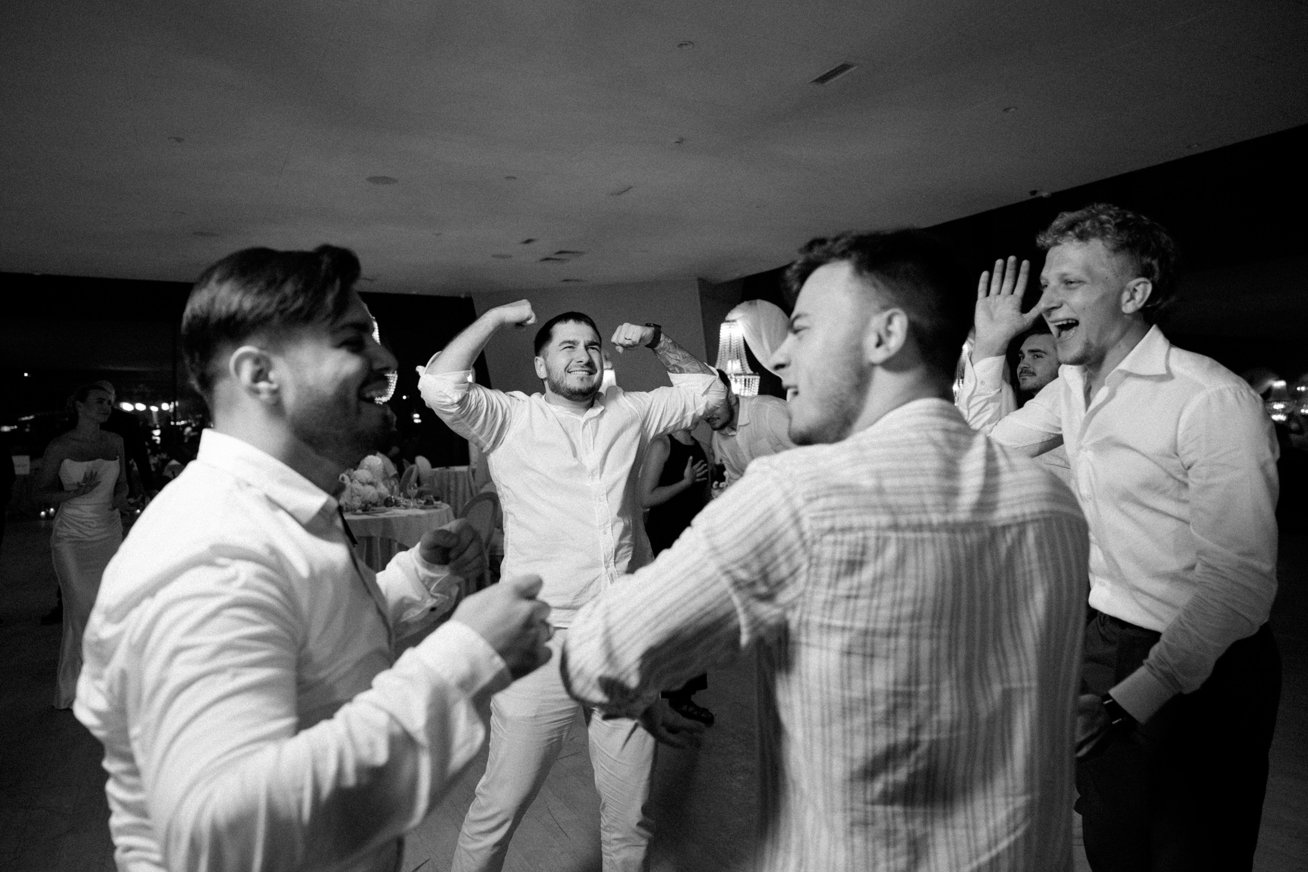 Liveriu & Tatiana | Fotografie de nuntă. Scarlat Photography