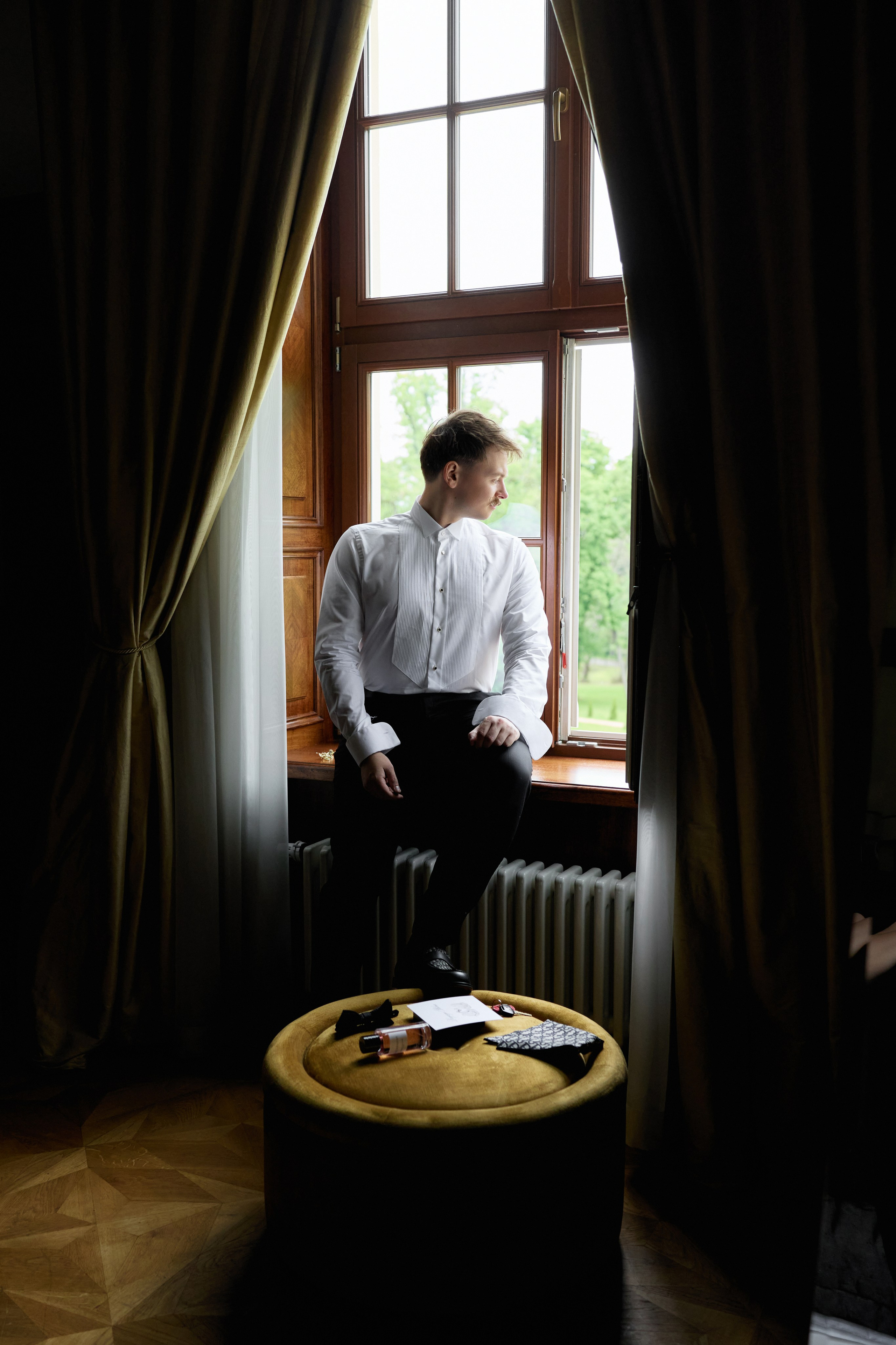 Wiktoria & Kacper. Pałac Goetz. Fotograf ślubny i rodzinny w Krakowie Yana Klymova