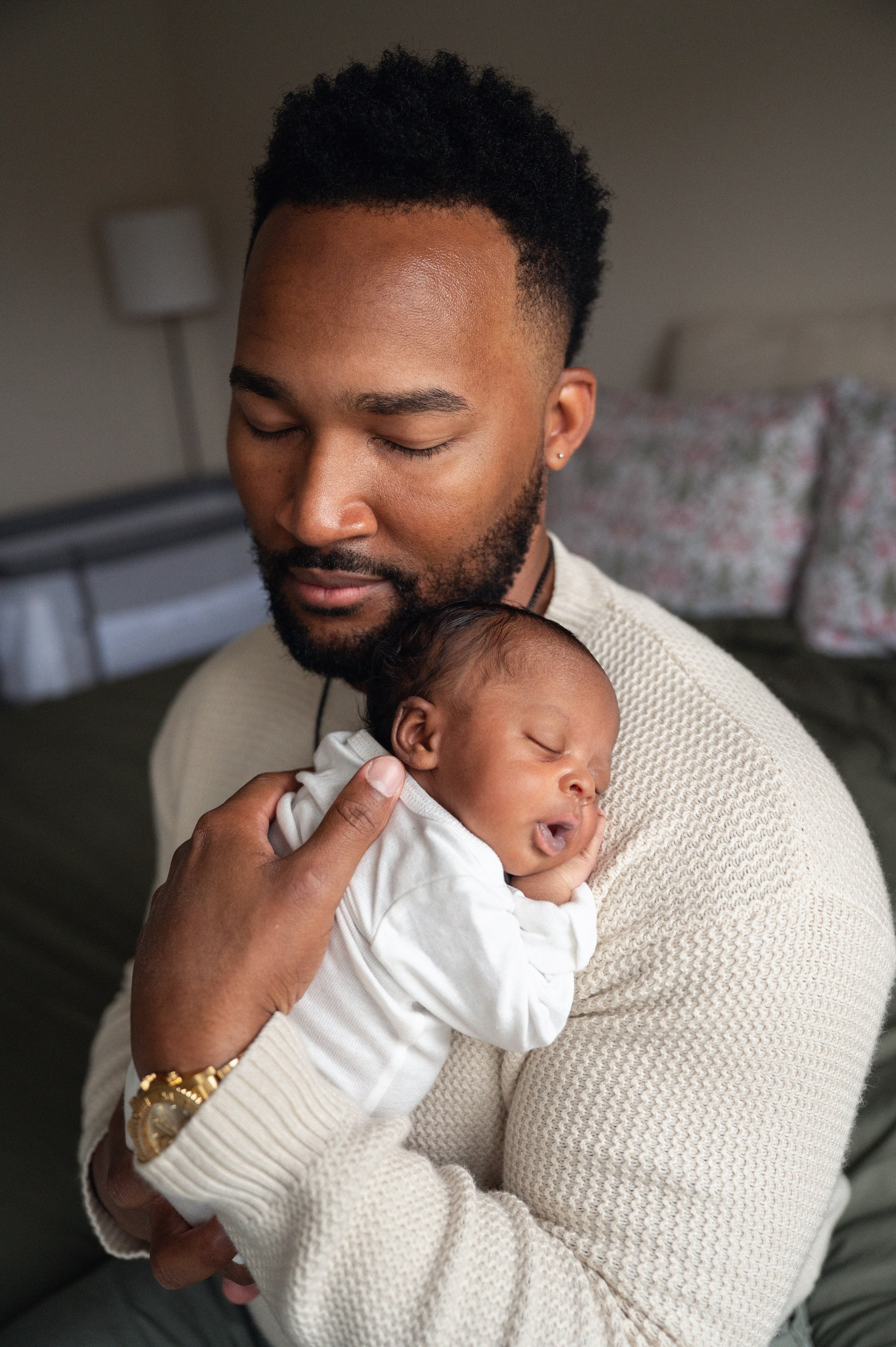 Ezra, 1 month, Lifestyle. In-home newborn photography Raleigh & area Katya Kulikova