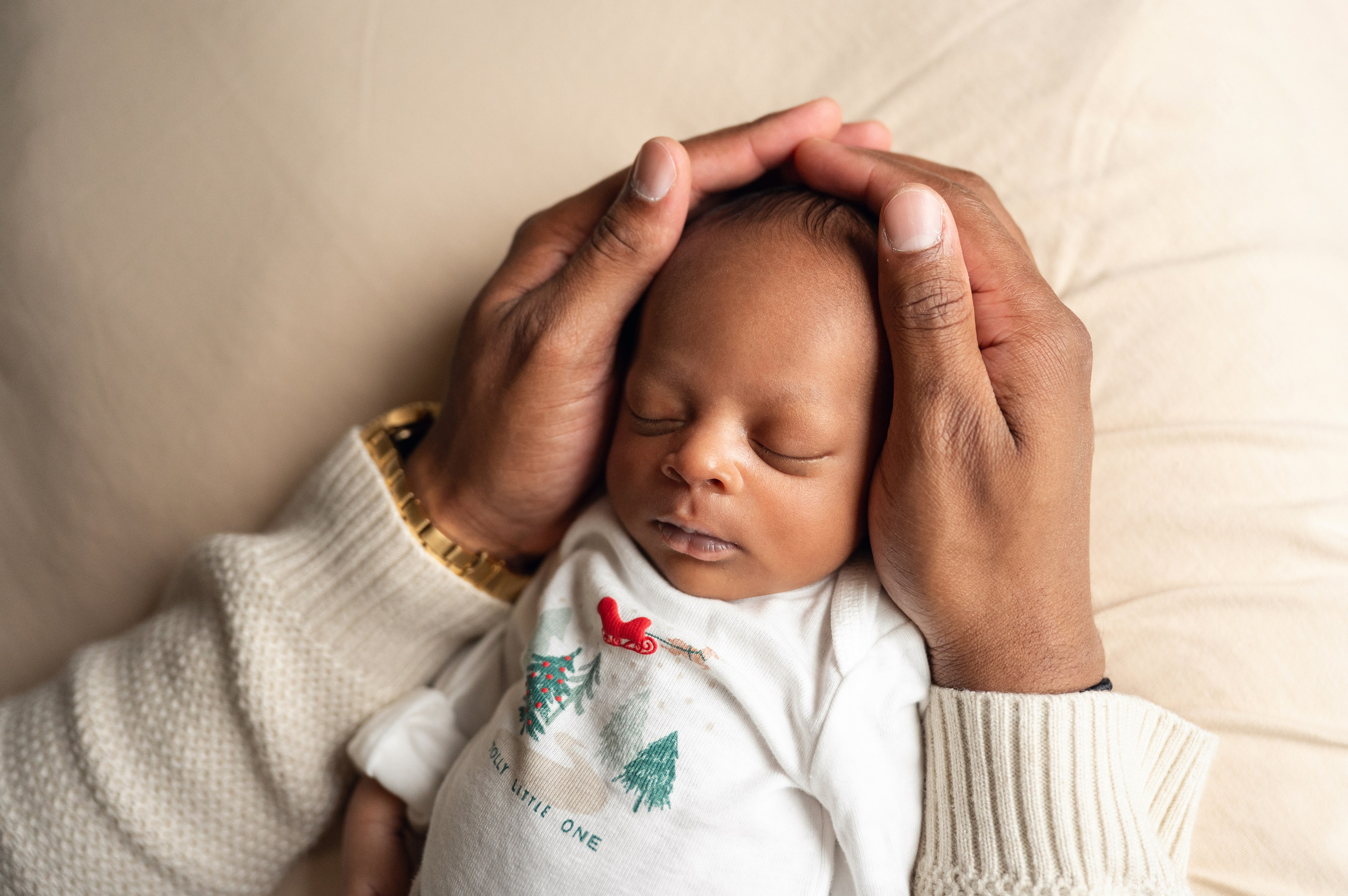 Ezra, 1 month, Lifestyle. In-home newborn photography Raleigh & area Katya Kulikova