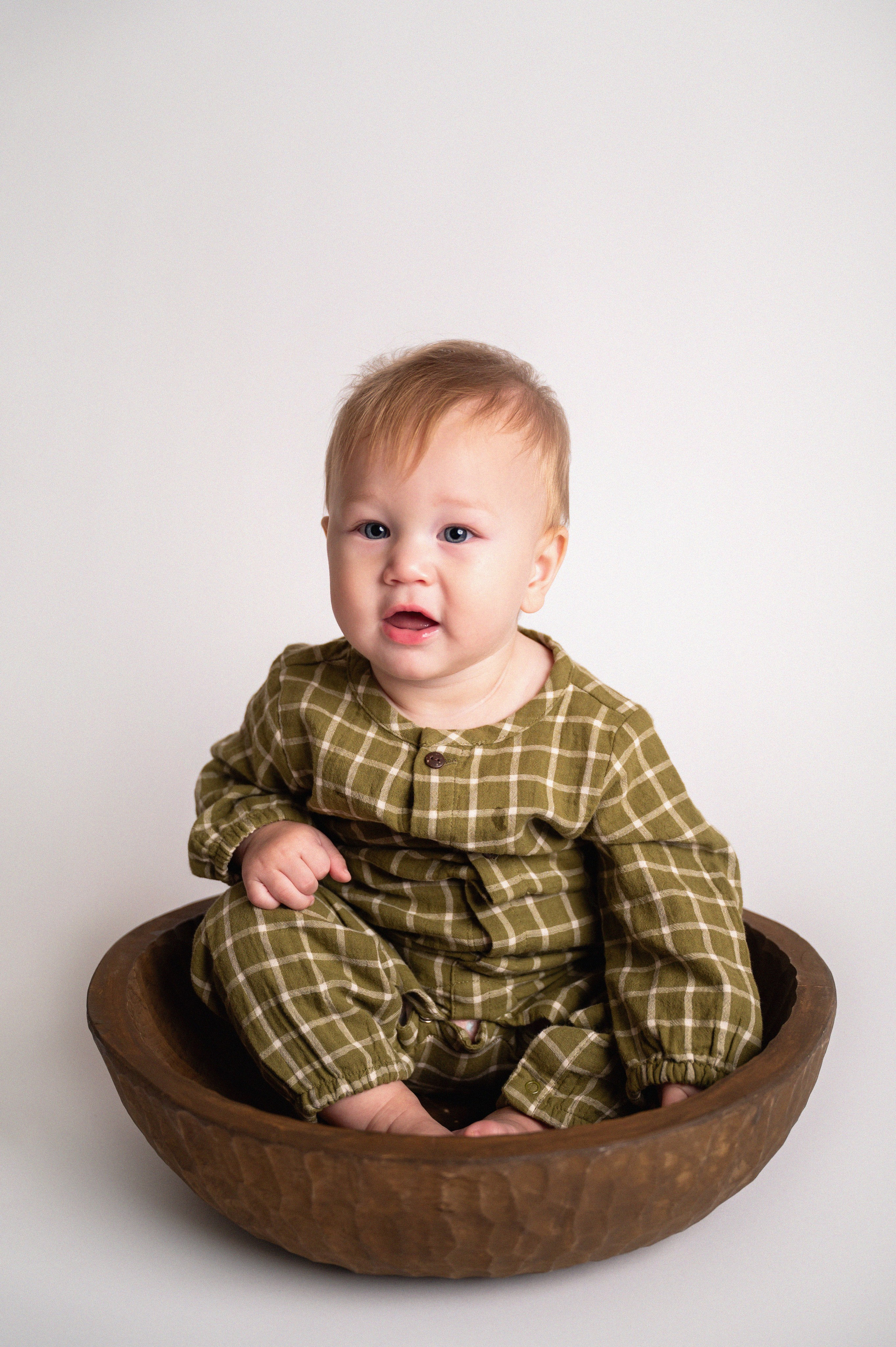Baby. In-home newborn photography Raleigh & area Katya Kulikova