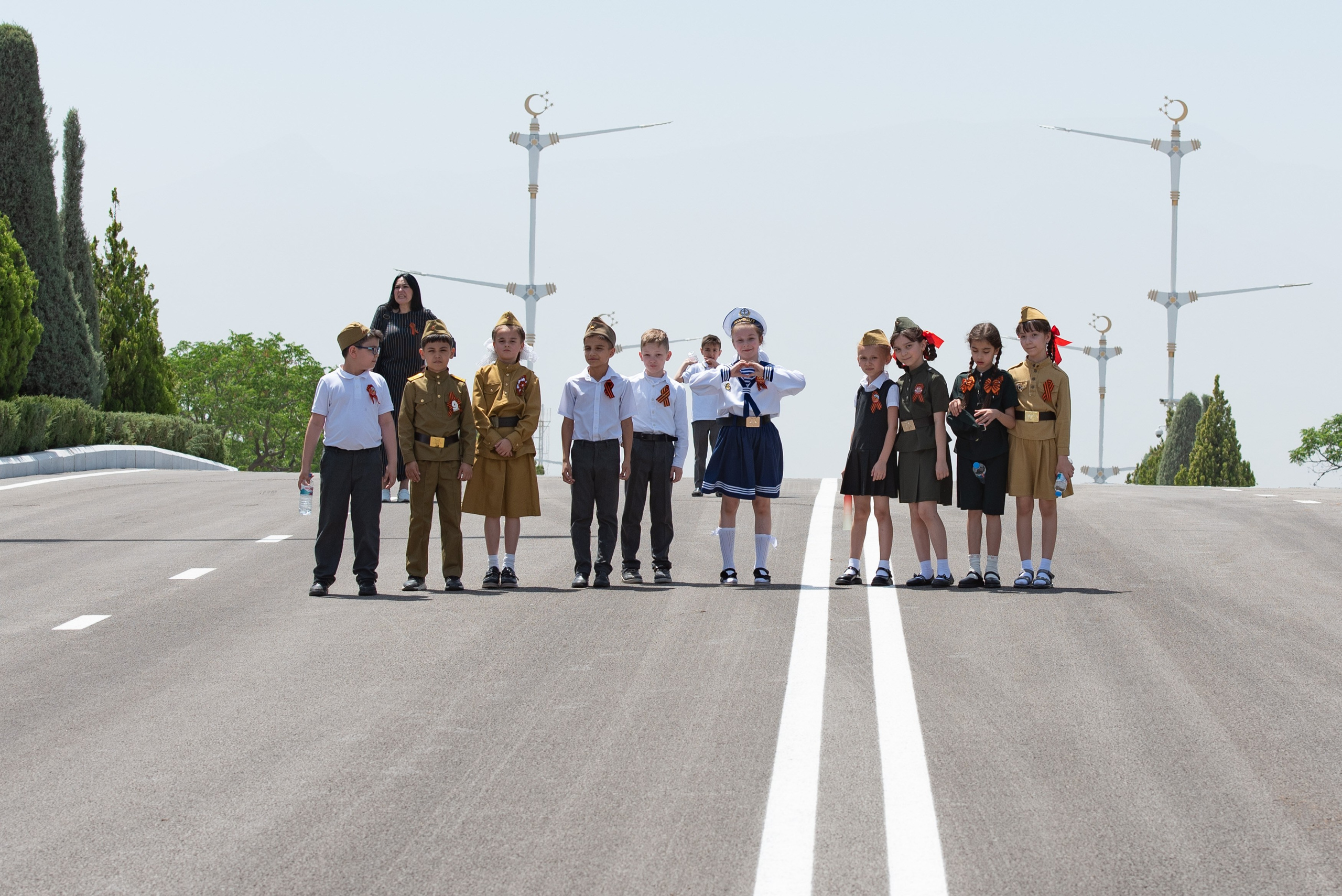 Вечный огонь 2"А» класс. Ваш фотограф в Ашхабаде Гамлет Осипов