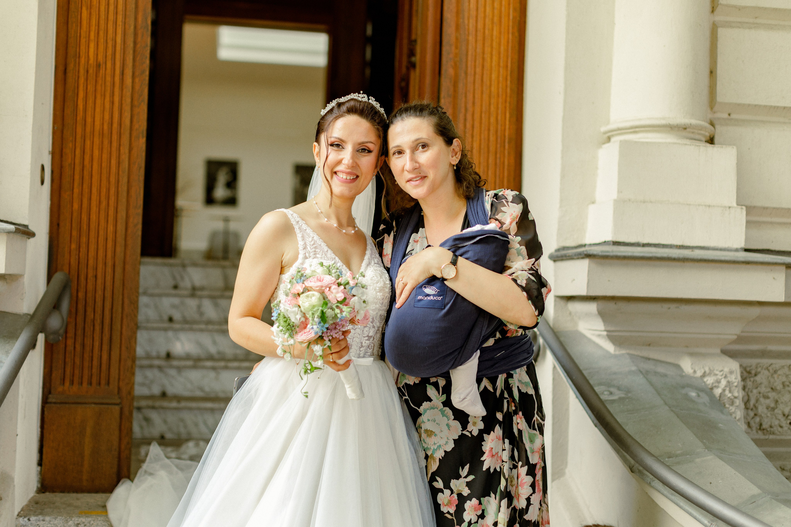 Hochzeitsfotografie in der Weißen Villa Elmshorn | Historischer Charme in Schleswig-Holstein. Hochzeitsfotograf und Hochzeitsvideograf aus Hamburg | Roka21Film