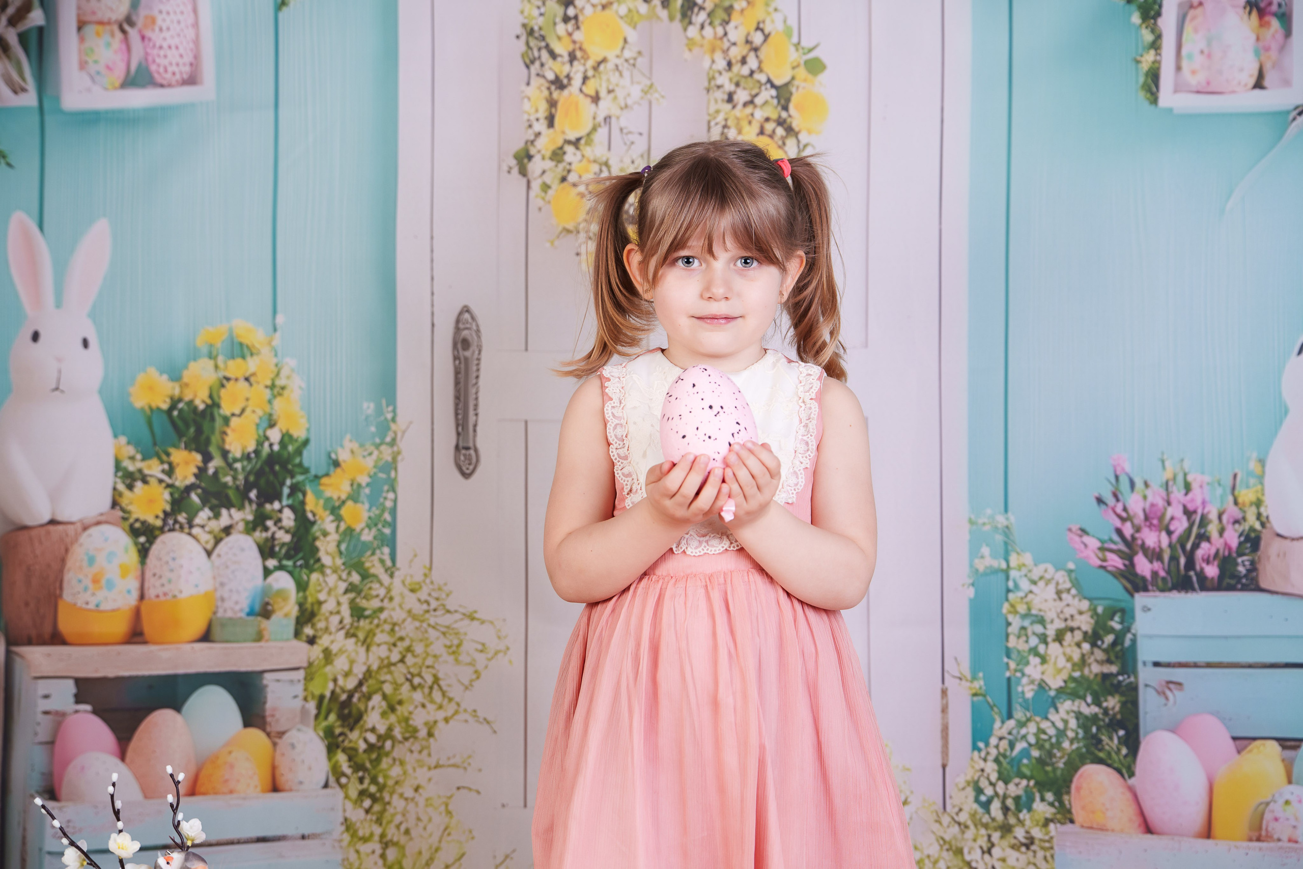 Sedinta foto Paste - Gradinita Miniterra. Liviu Andrei - Fotograf