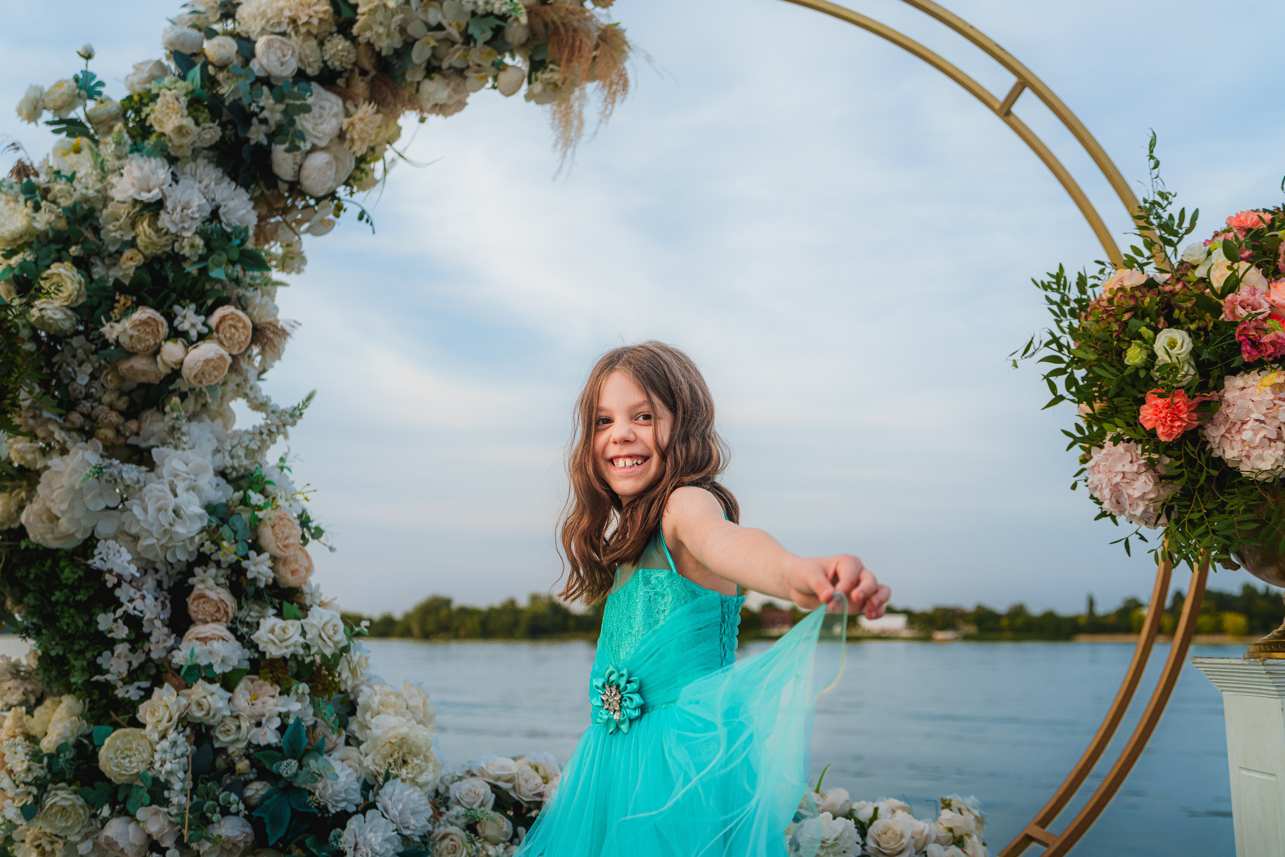 Ședința foto cu Ecaterina și Ilinca – portrete pline de zâmbete și emoție. Liviu Andrei - Fotograf