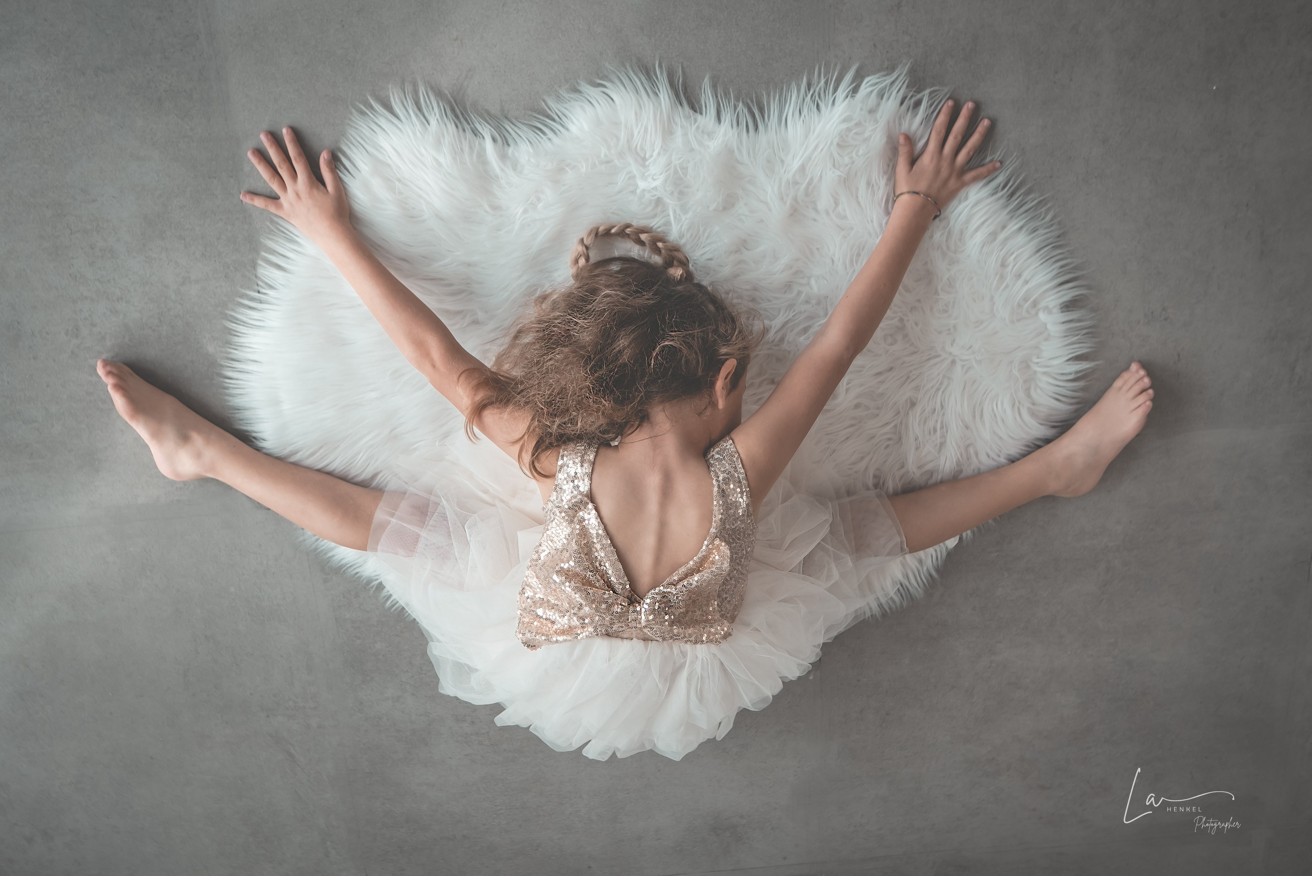 Ritratti di Bambini | Emozioni e Innocenza in Fotografia. Fotografa maternity, family e business a Pomezia e Roma – Simona Henkel