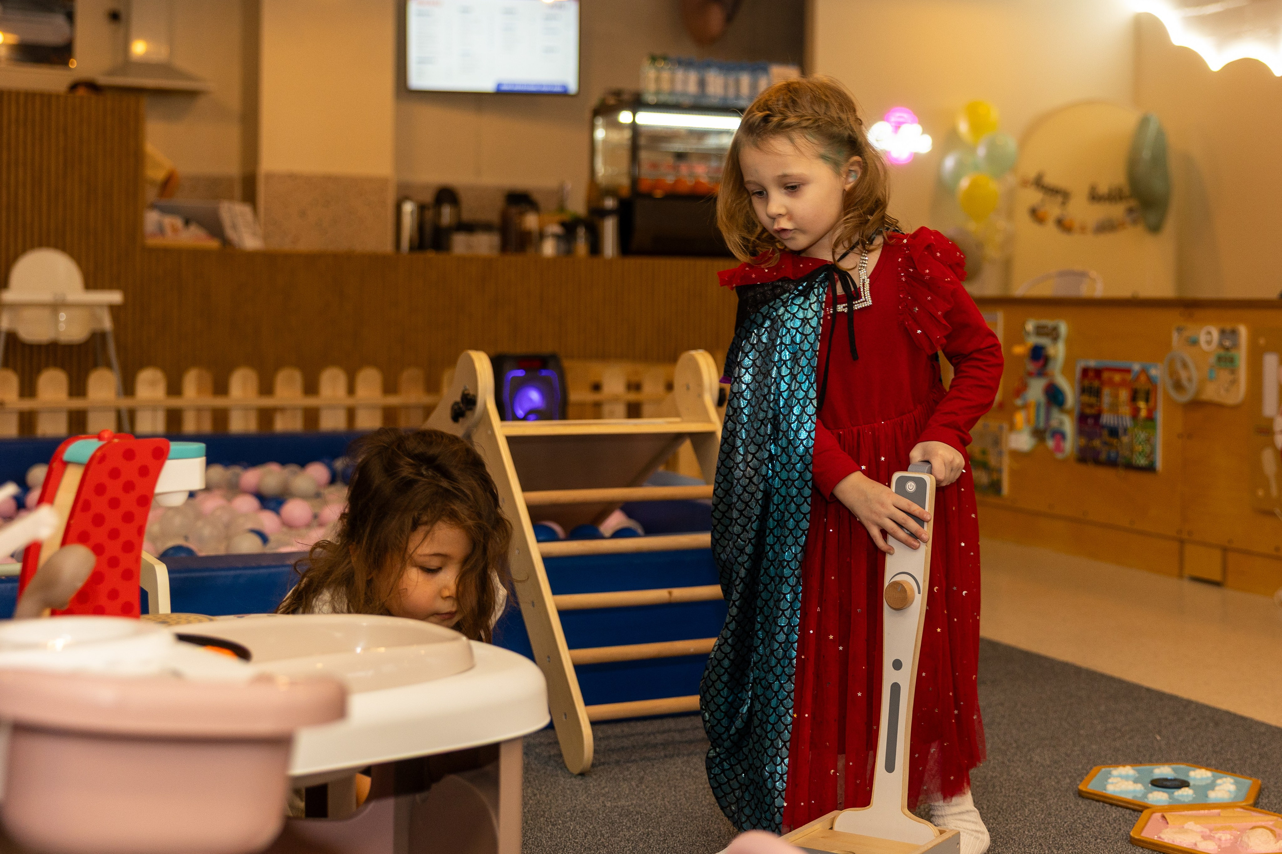 День рождения Артёма 24 января 2026 года. Семейный и детский фотограф в Варшаве Мила Бобровская