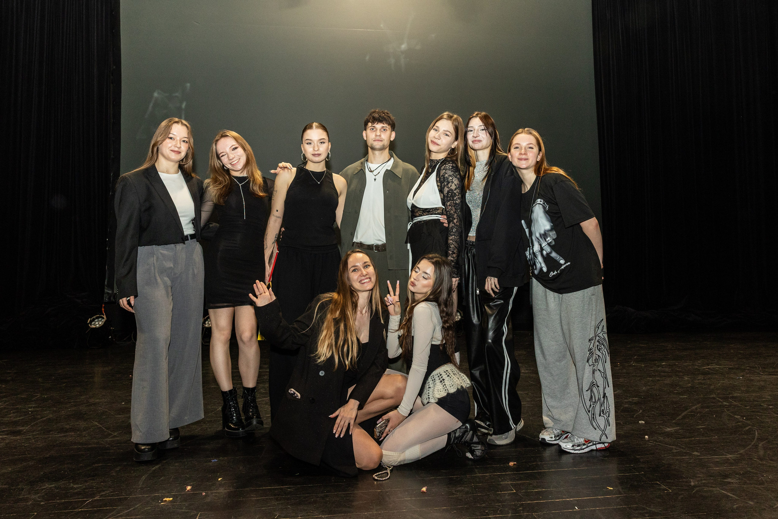 LEO DANCE SHOW WINTER 2025. Семейный и детский фотограф в Варшаве Мила Бобровская