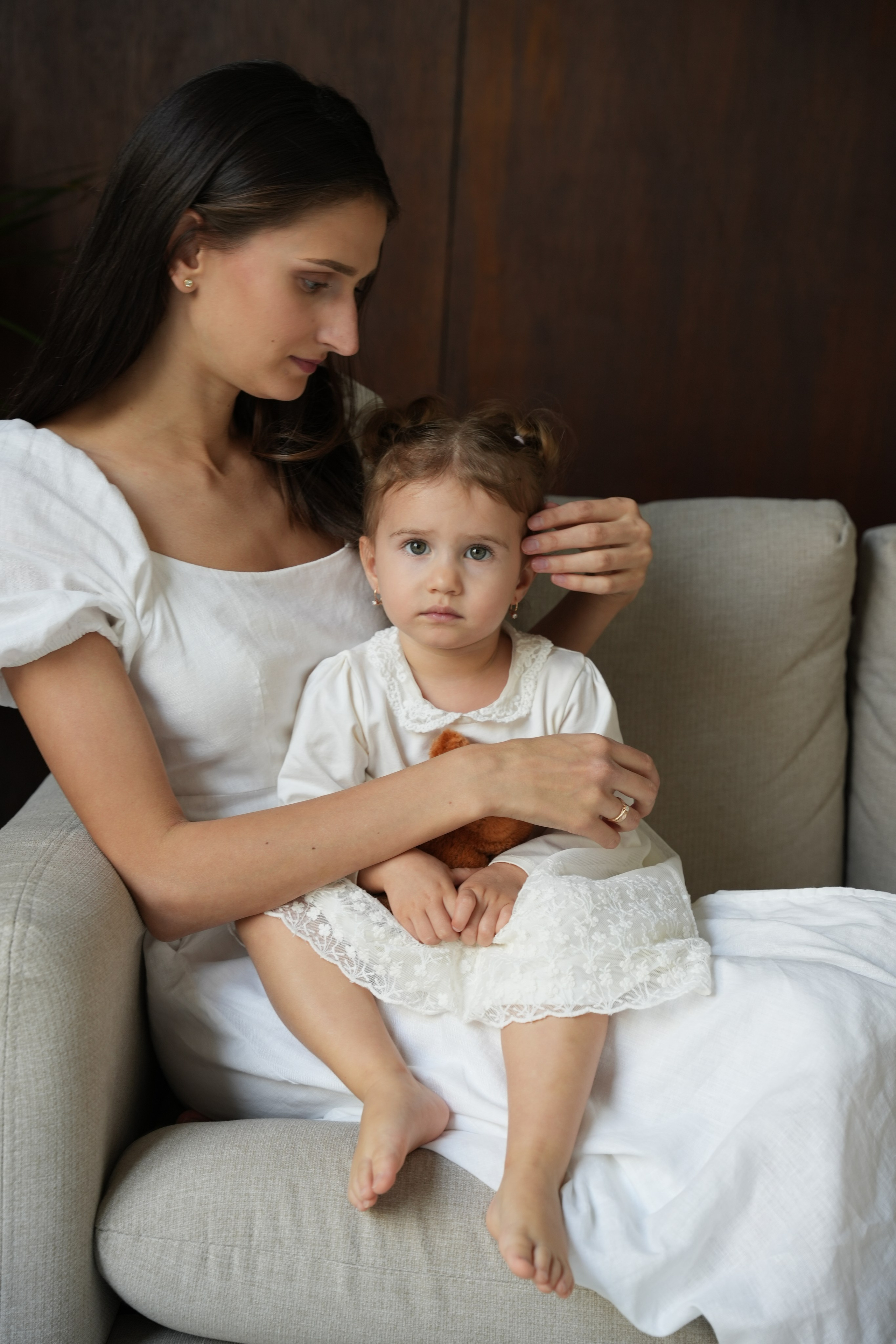 Ksenya and Stesha. Professional Photographer Abu Dhabi, Dubai — Yulia Ismoilova | 2025