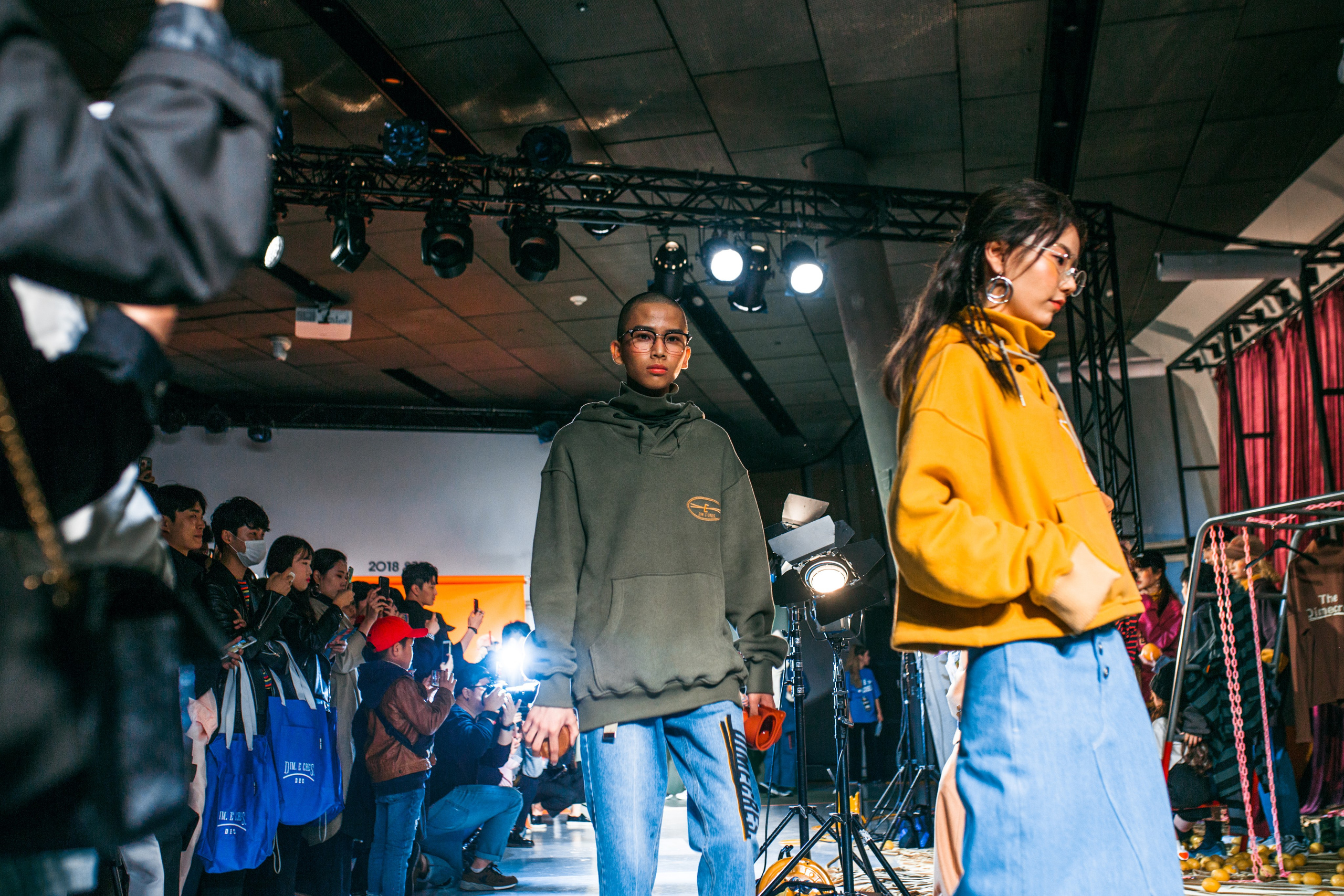 Seoul fashion week 2014 (CRES. E DIM show). Portrait photographer in South Korea Olga Lian