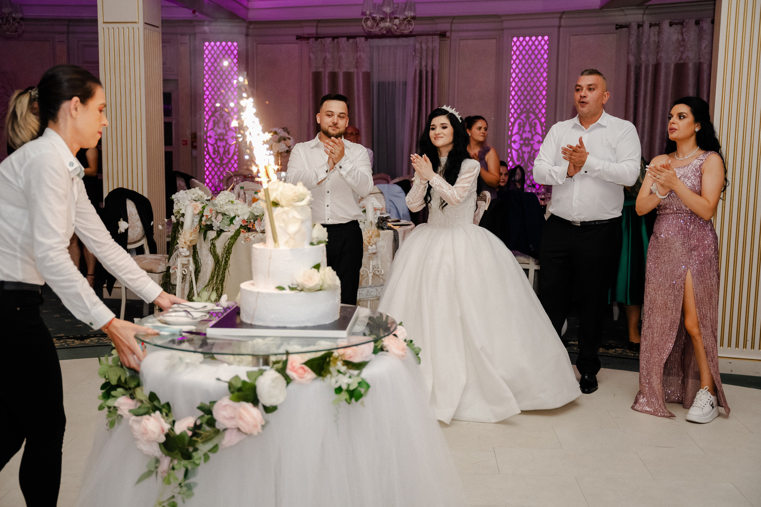 Ana & Laurentiu. Alin Lozovanu — Fotograf de Nuntă Iași