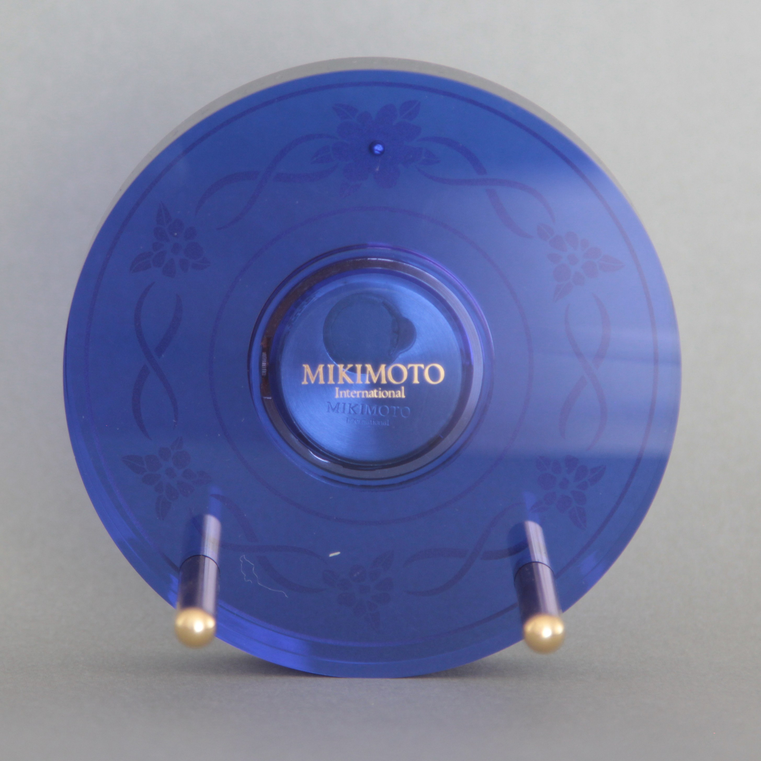 Mikimoto. Современнные и актикварные украшения в Барселоне, Москве и Санкт-Петербурге