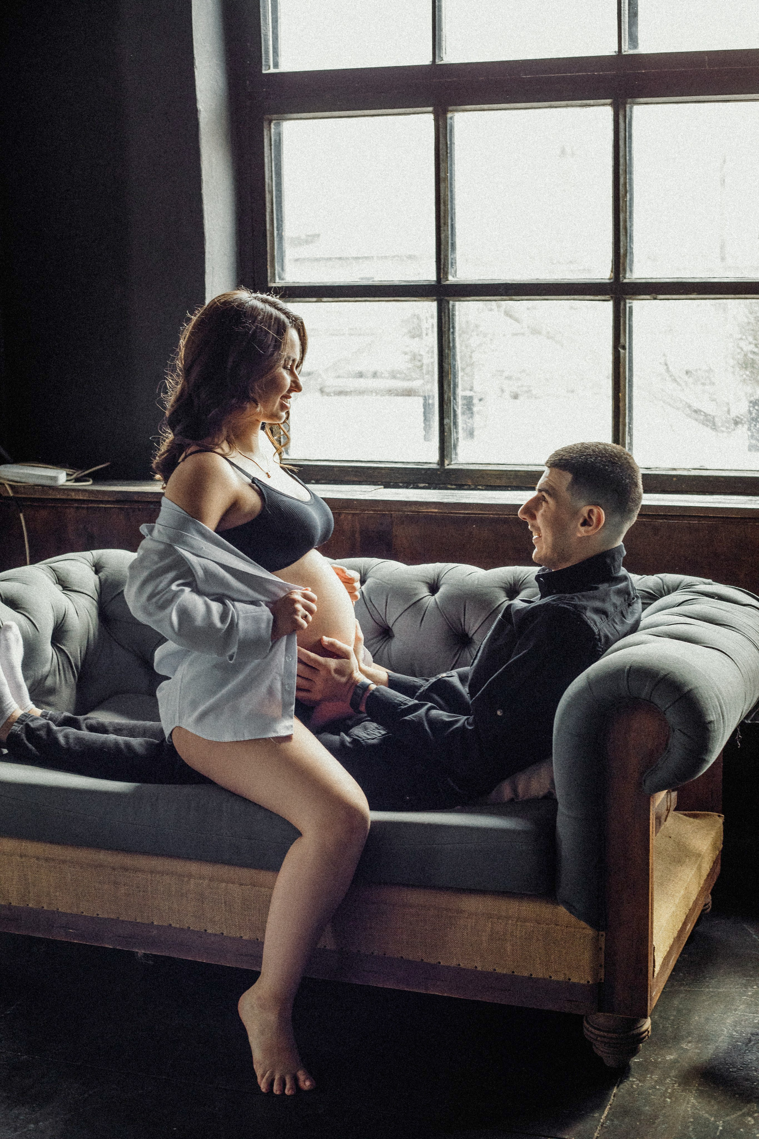 Luxury Studio Maternity Photography | Philadelphia, PA | Alisa Tant